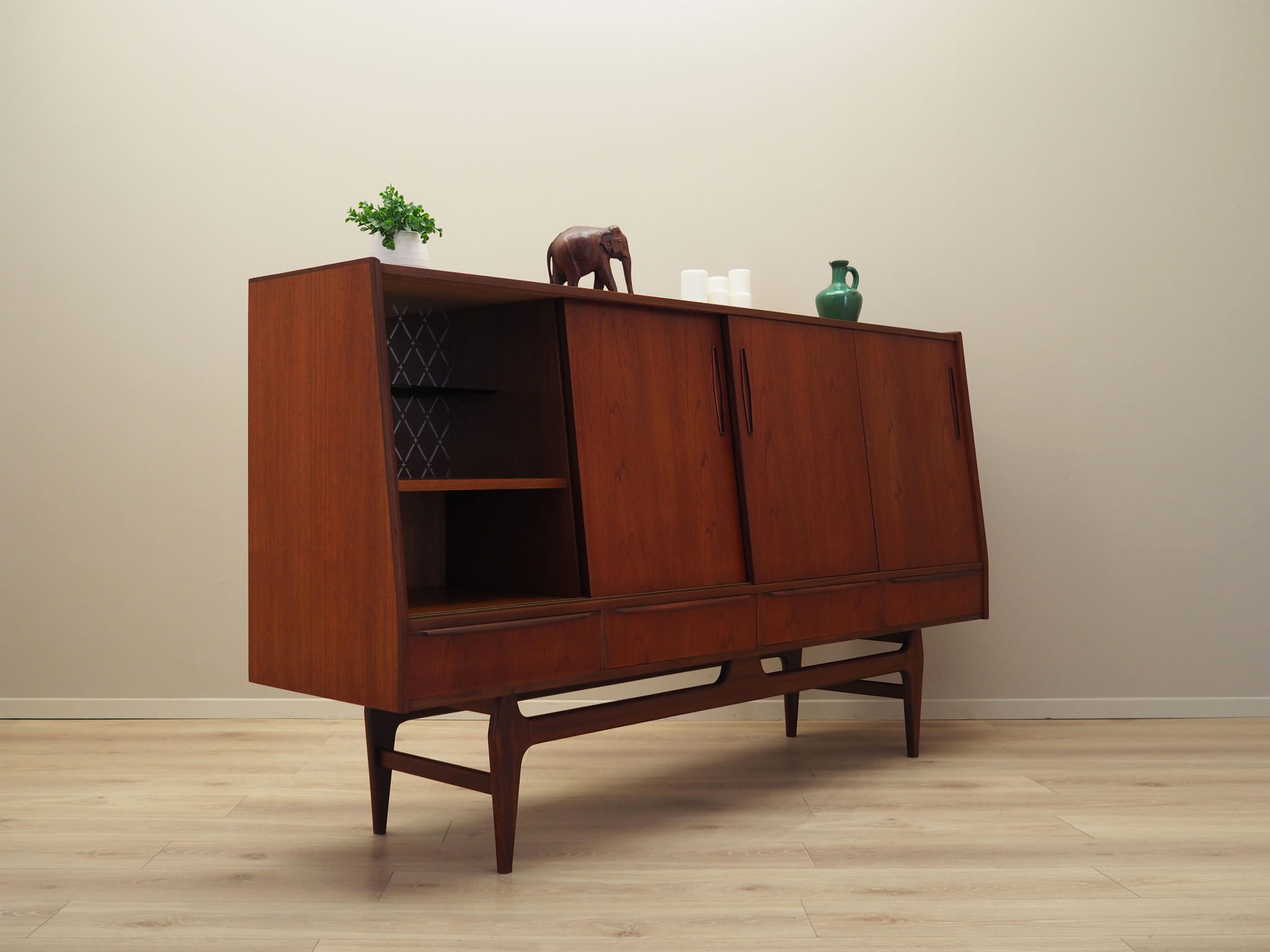 Highboard Teakholz Braun 1960er Jahre