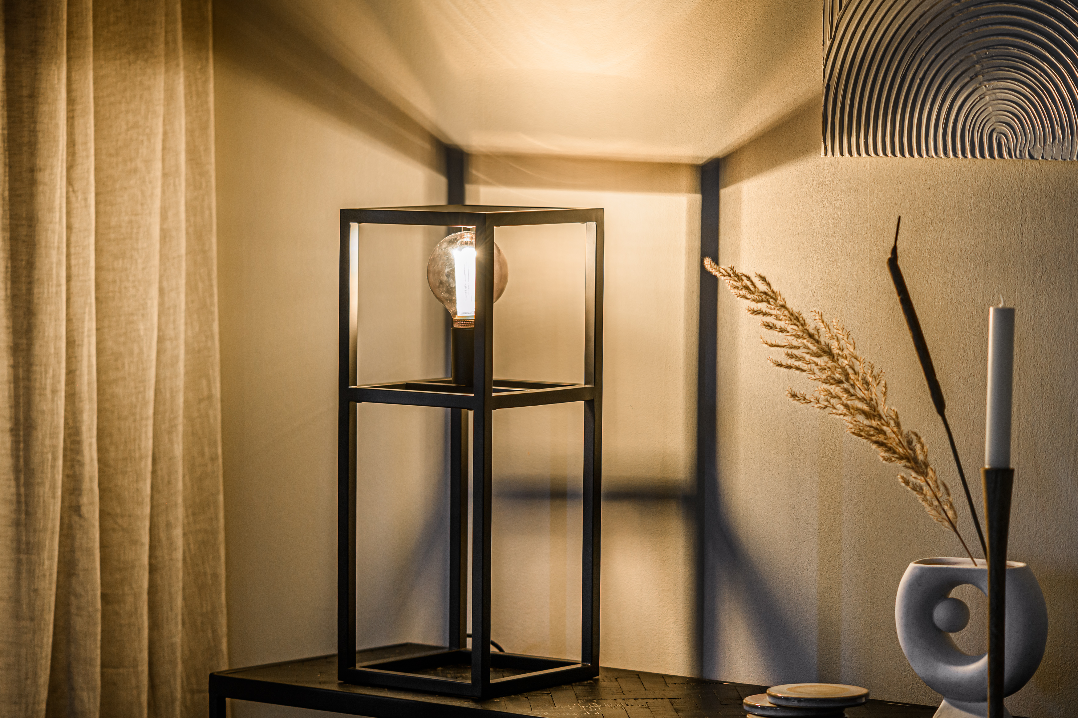 Table lamp steel black