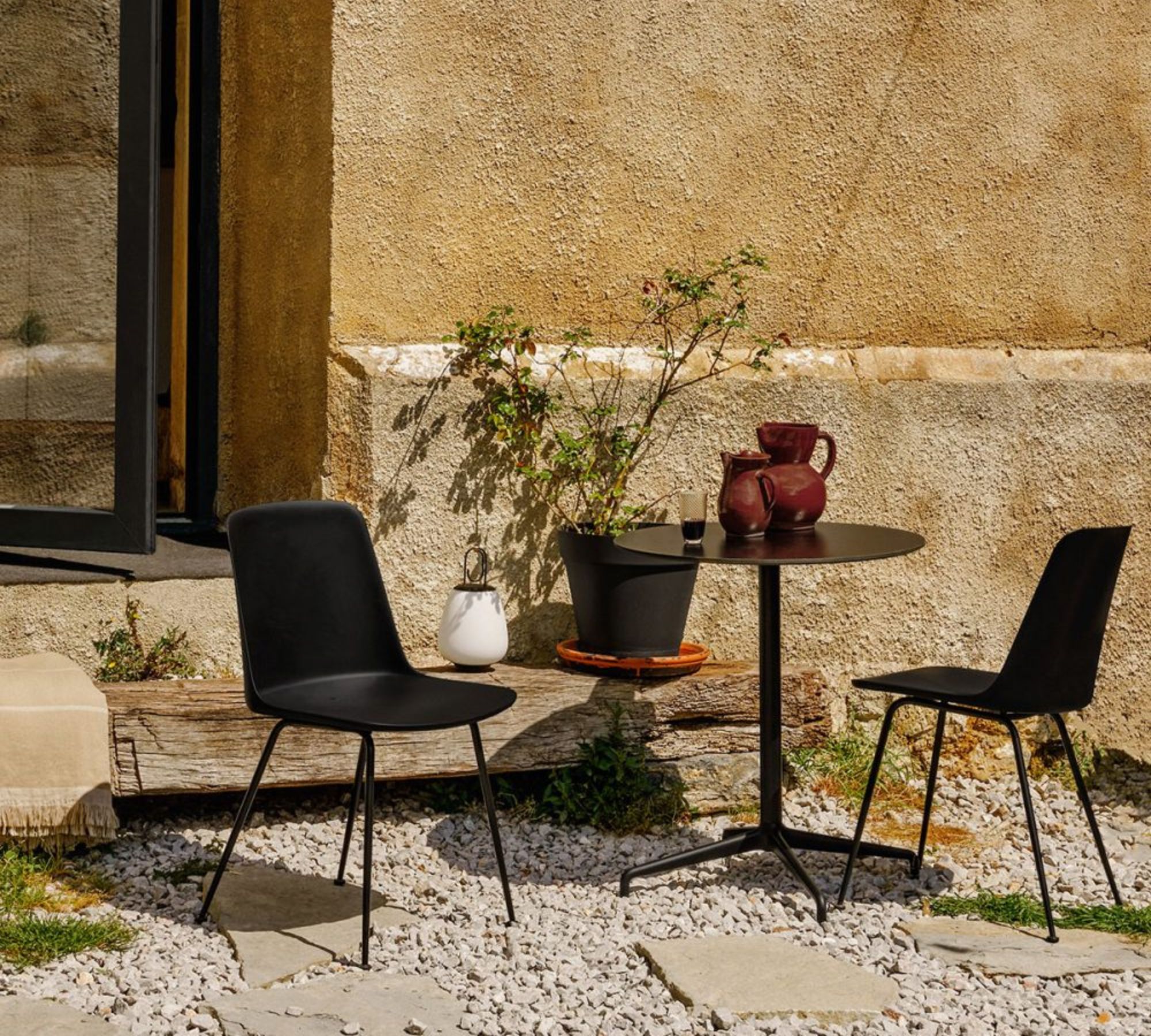 ATD5 Table Outdoor Laminate Metal Black