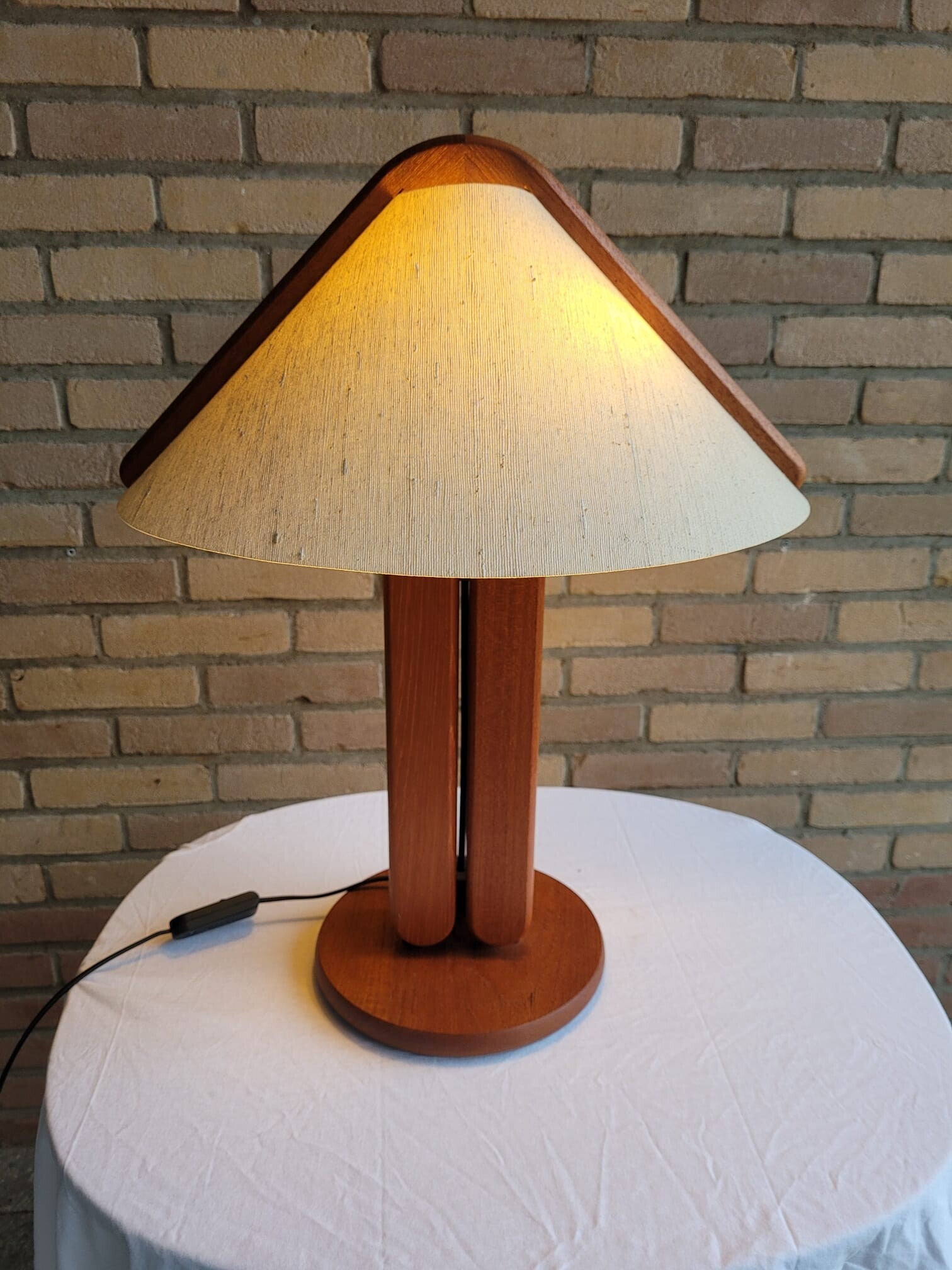Vintage Domus Tischlampe Teakholz Braun