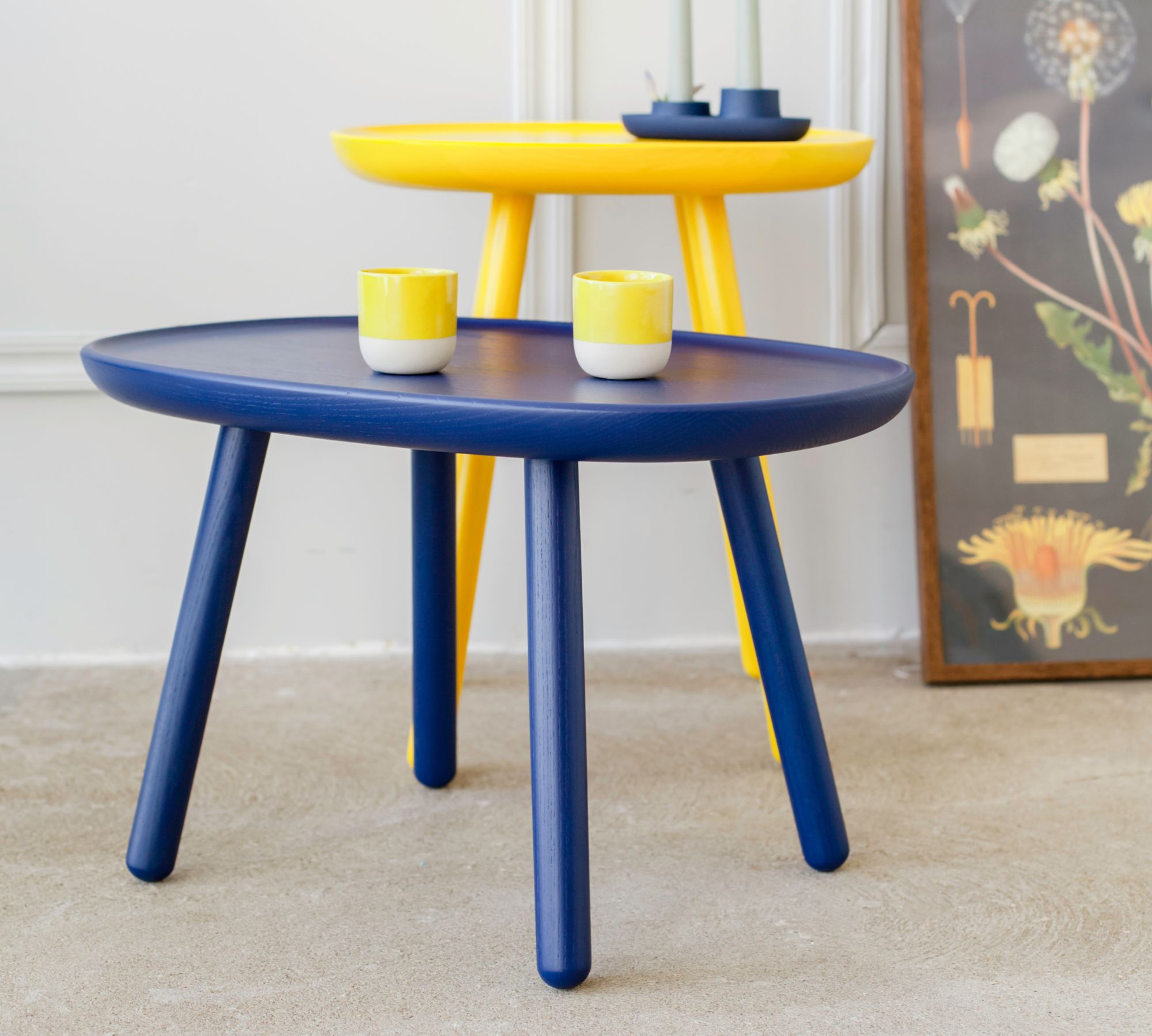 Naïve Beistelltisch Esche Blau