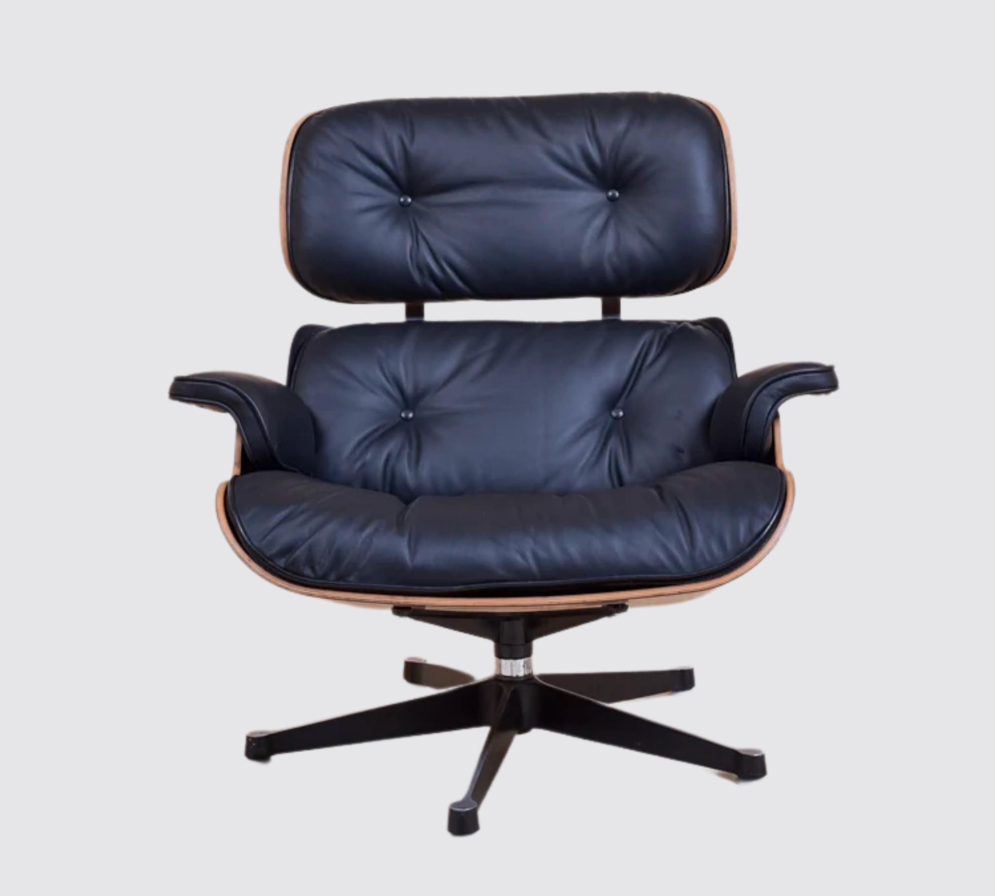 Eames Lounge Chair mit Ottoman Schwarz