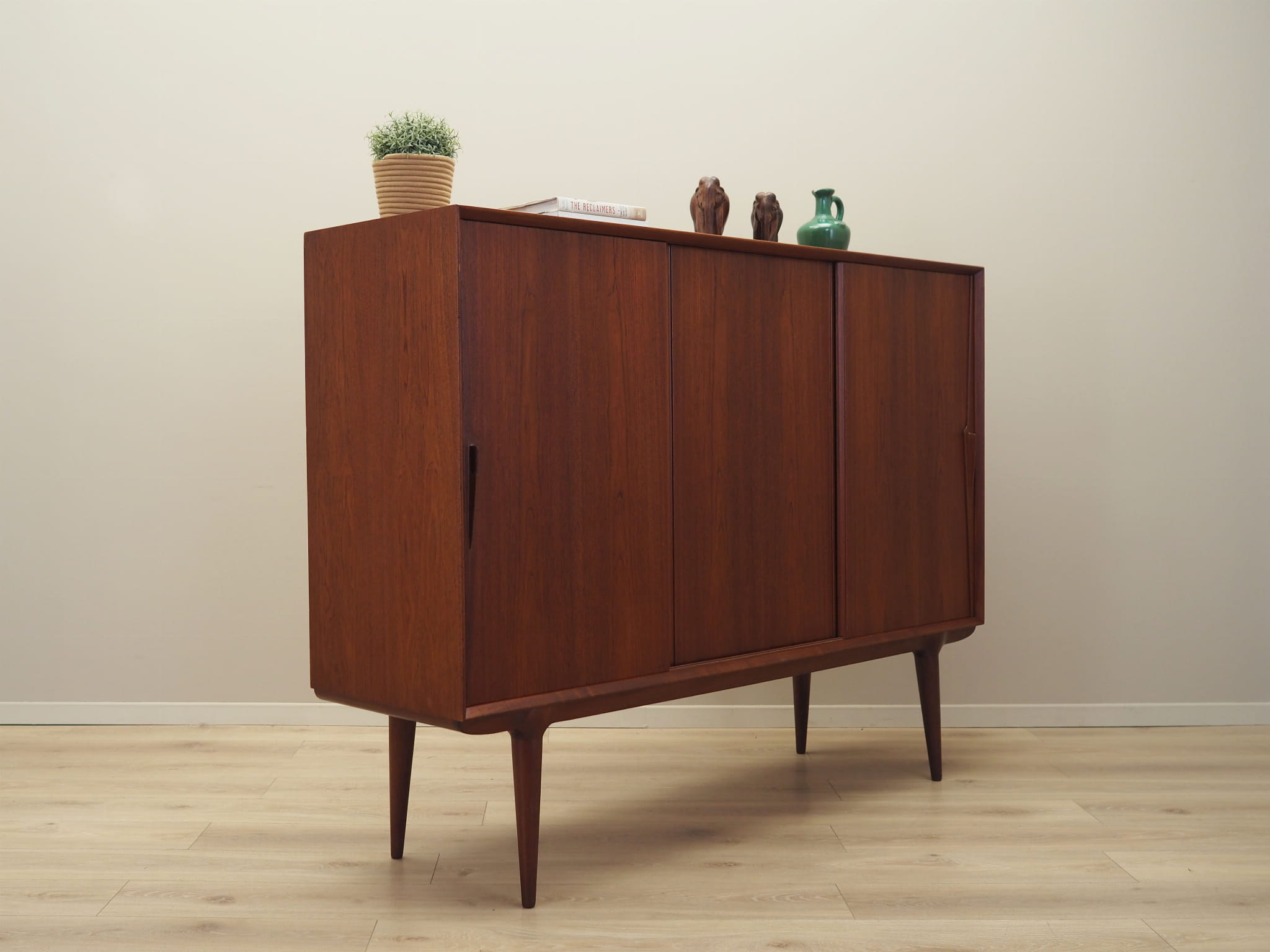 Vintage Highboard Teakholz Braun 1970er Jahre