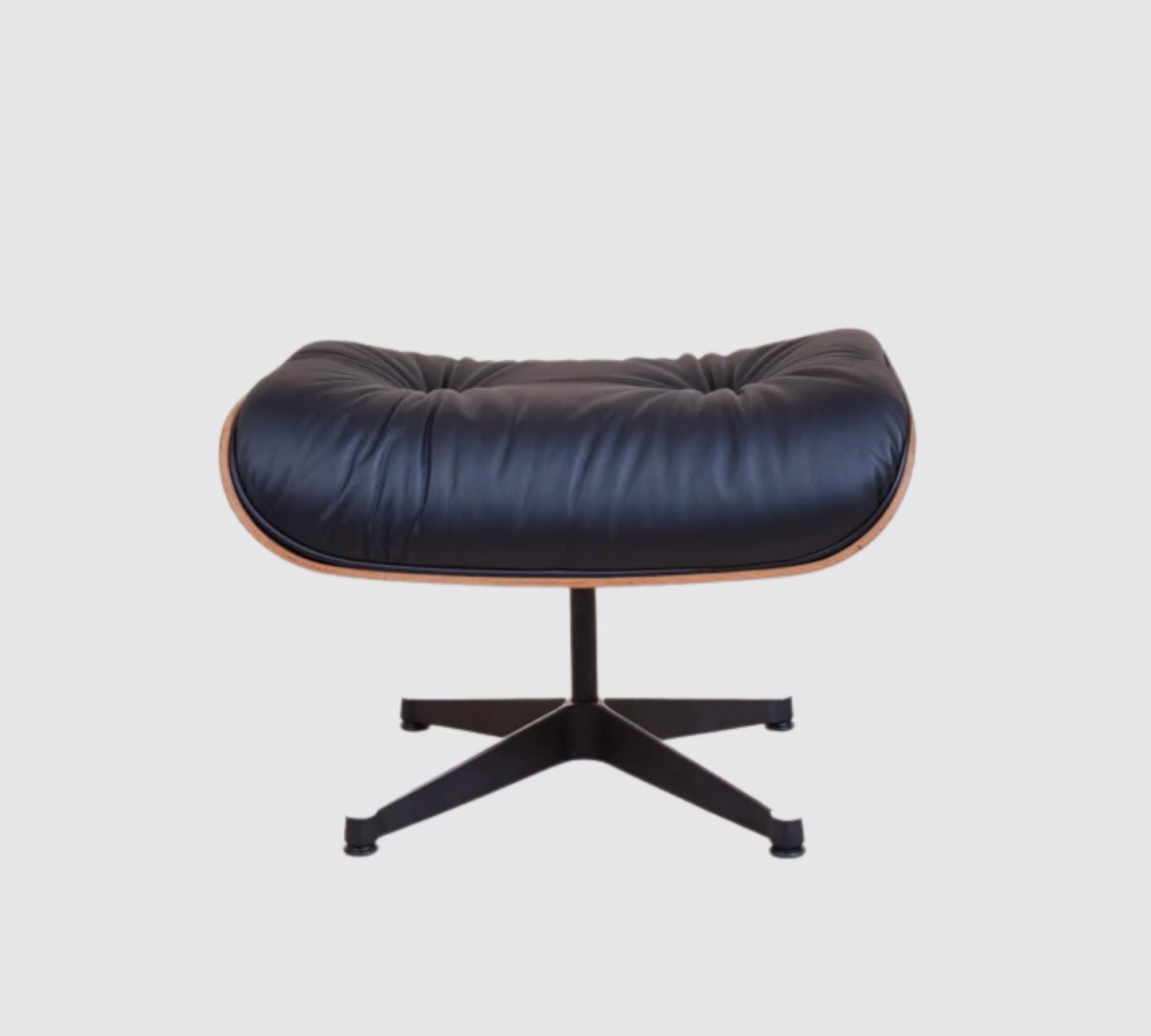 Eames Lounge Chair mit Ottoman Schwarz