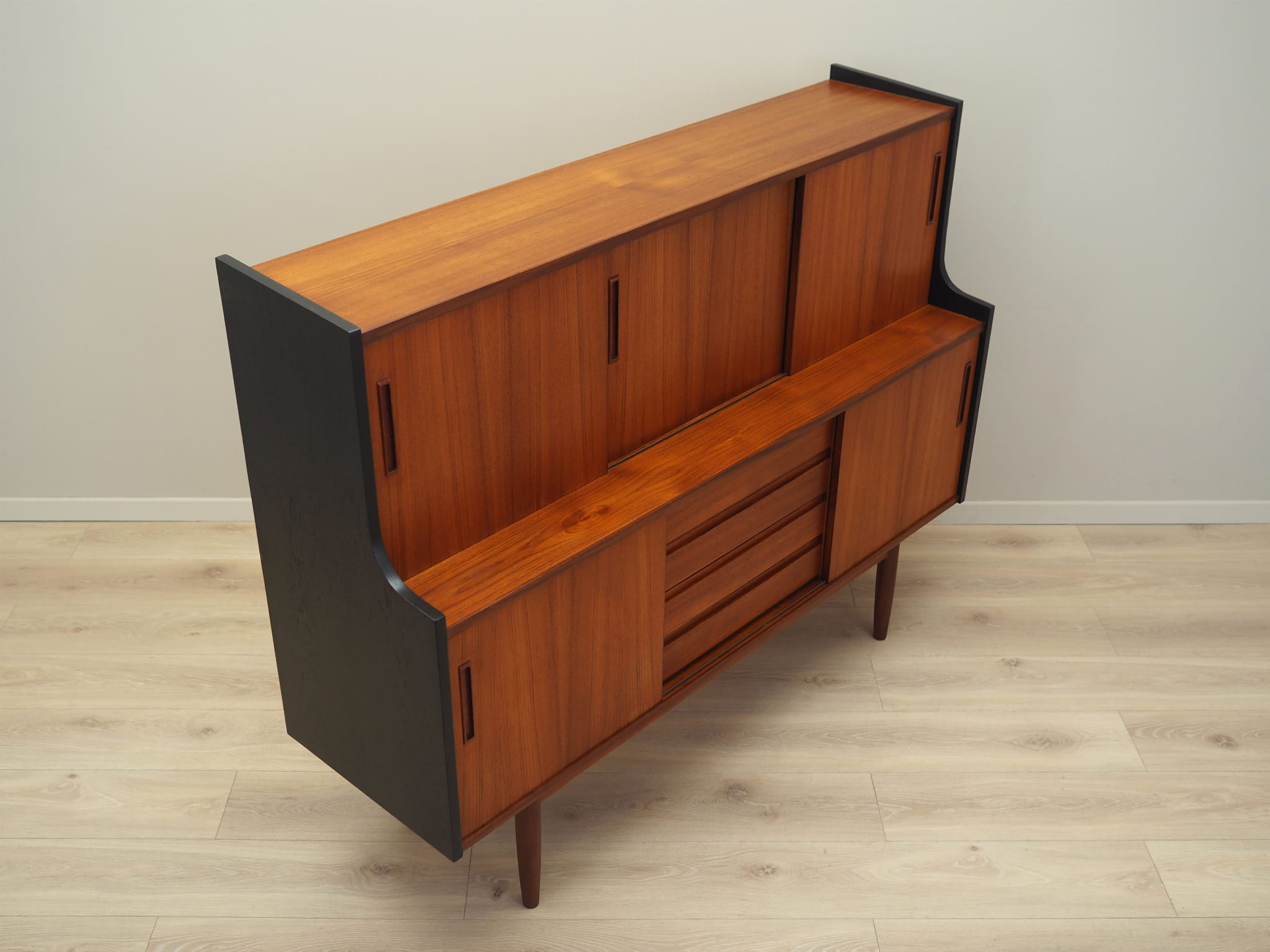 Vintage Highboard Teakholz Braun 1960er Jahre