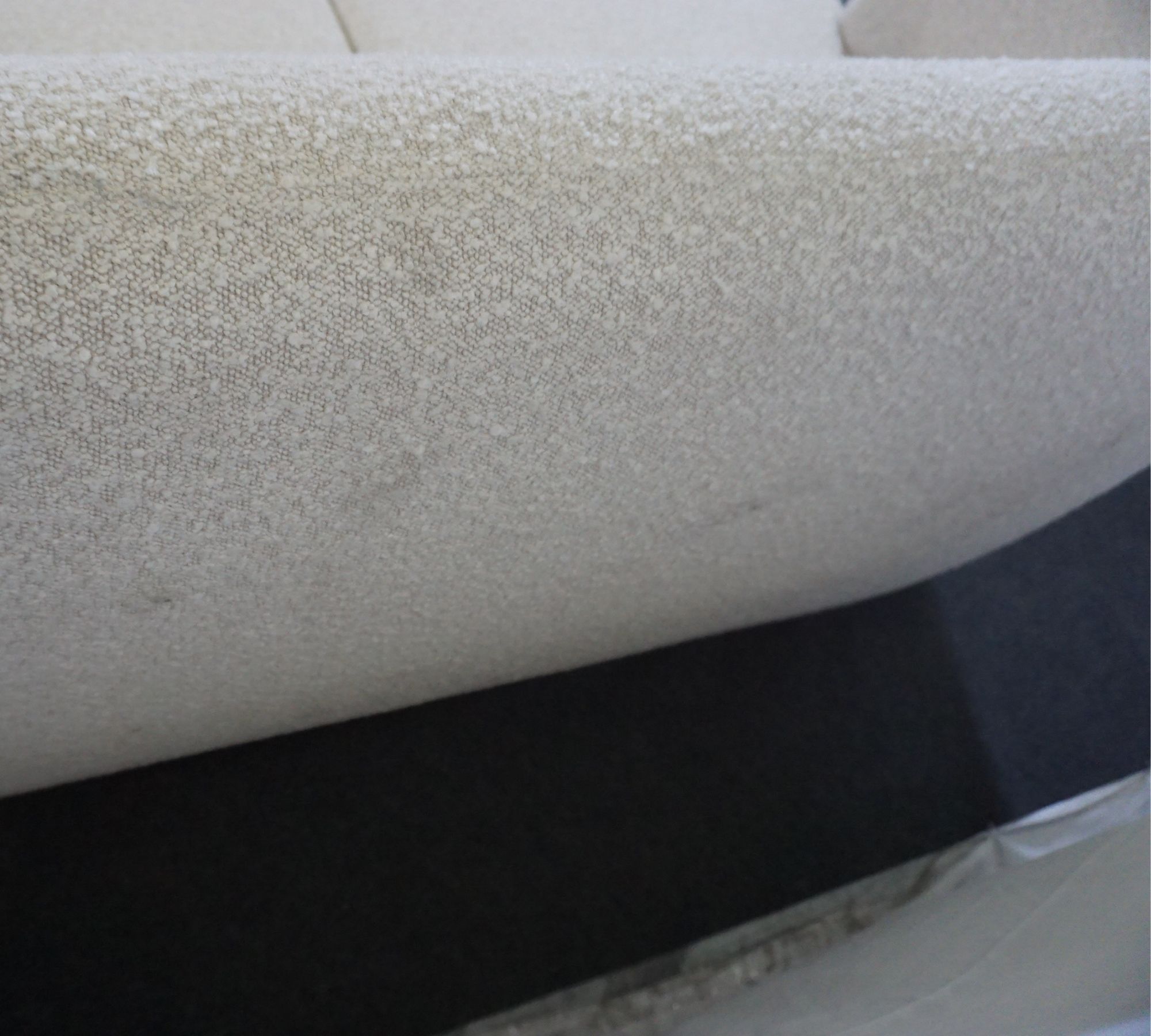 Design-Award-Winning Paula Sofa 2-Sitzer Maya Cream
