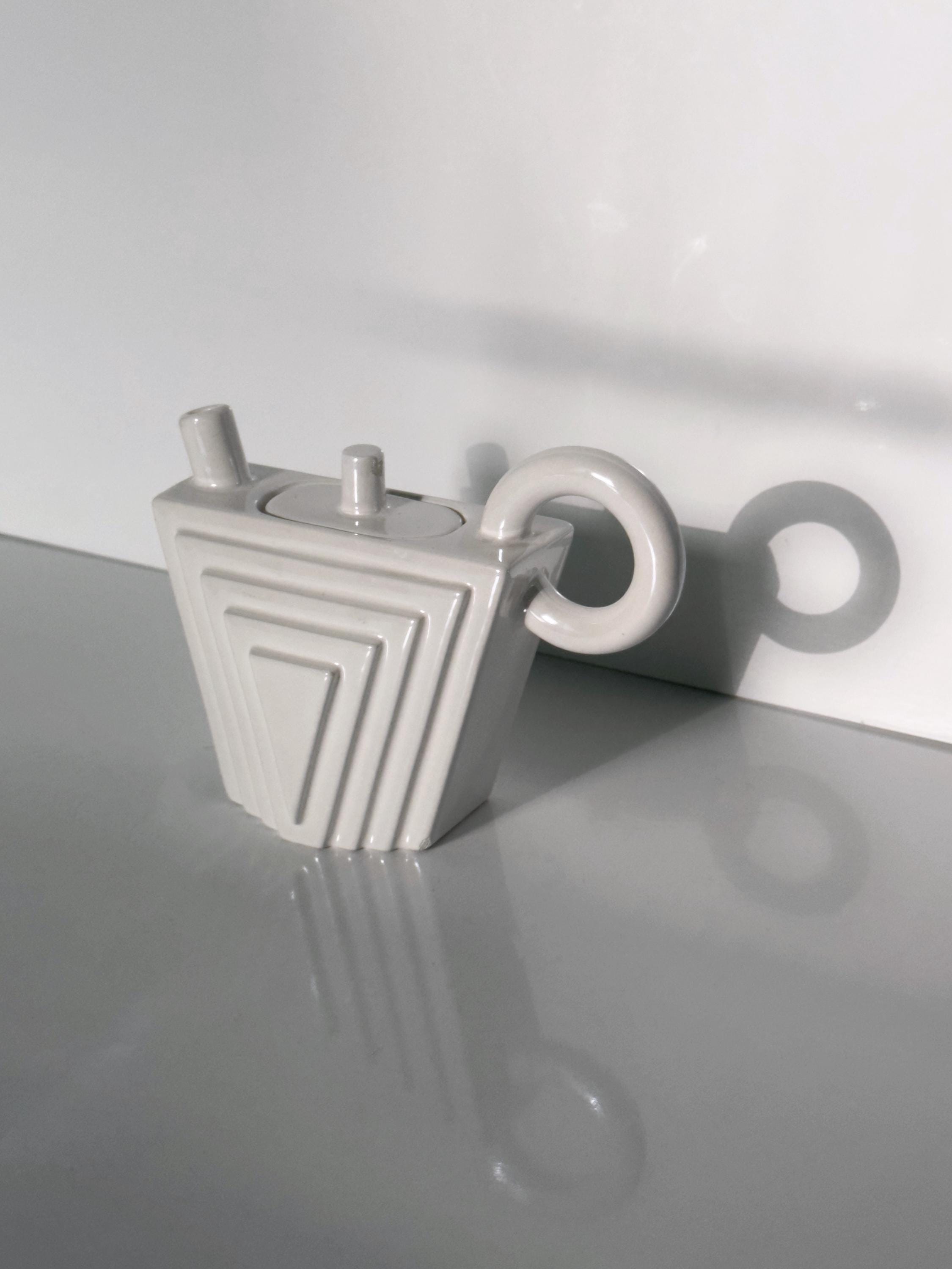Postmodern TeapotTeapot Ceramic 1980s
