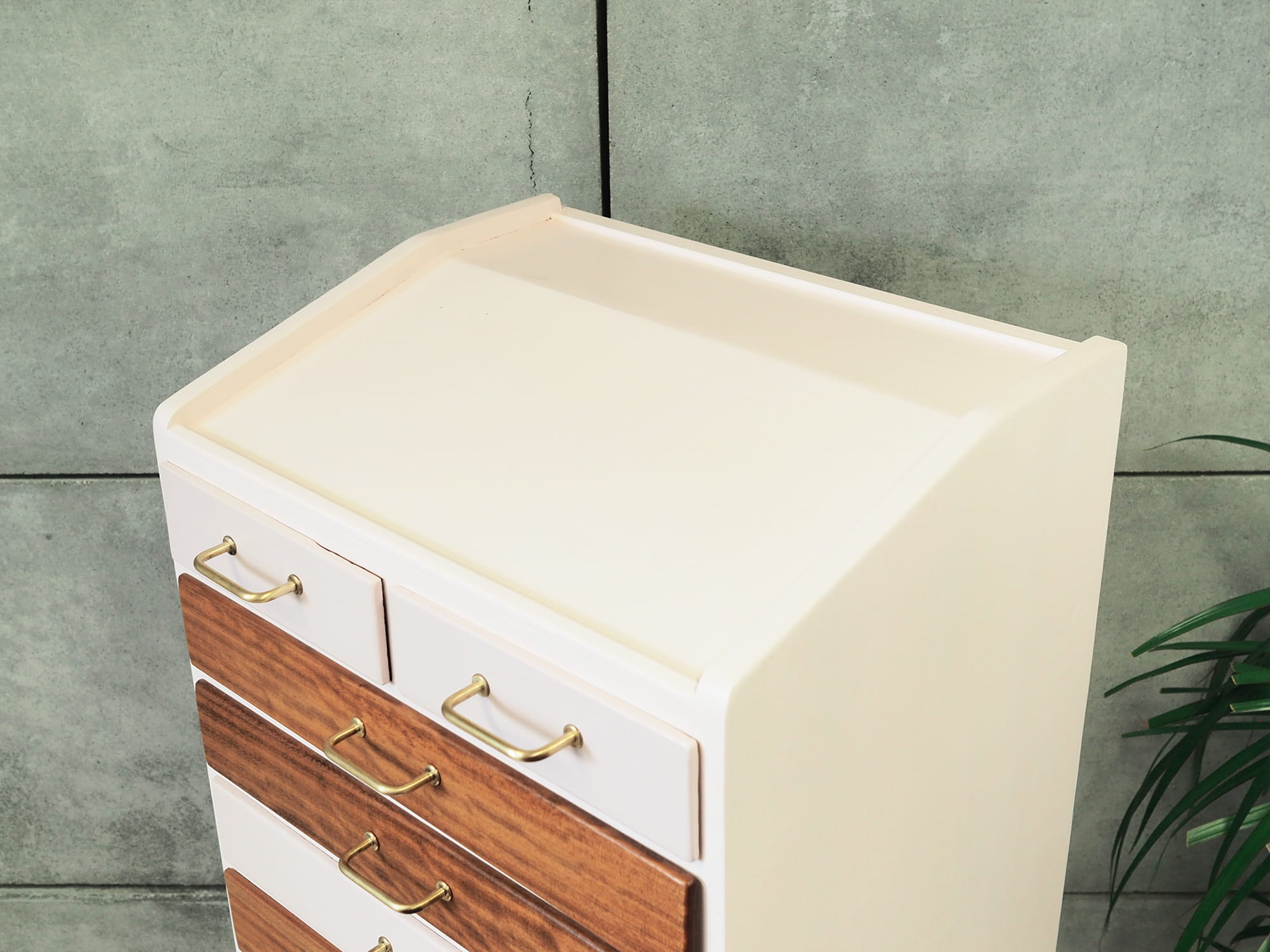 Vintage Kommode Teakholz Hellrosa 1970er Jahre 