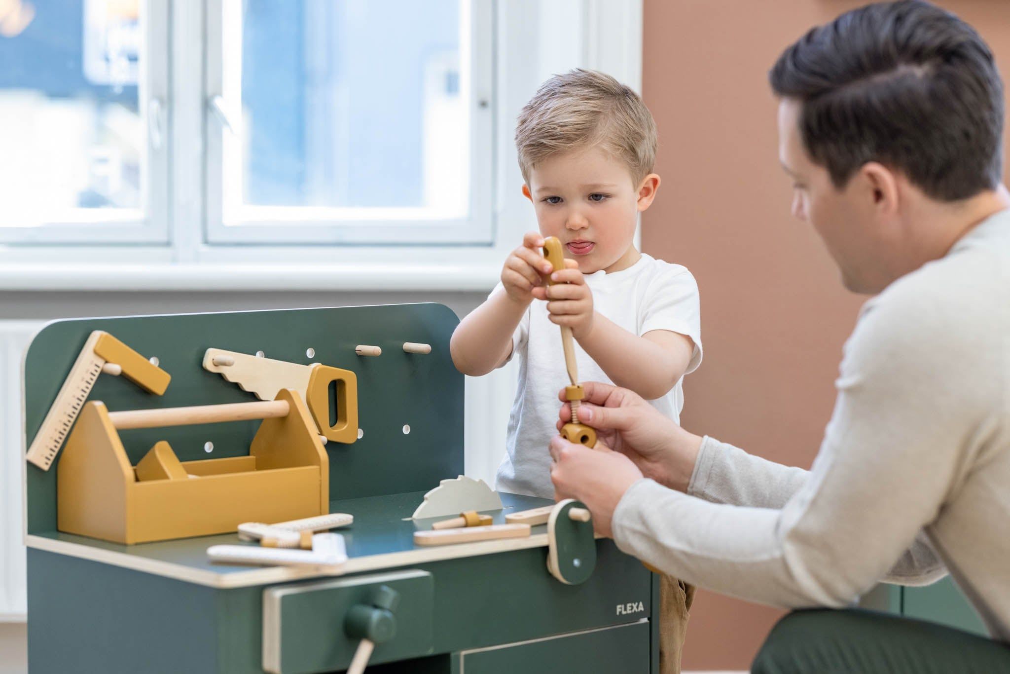 Werkzeugkiste Holz Gelb