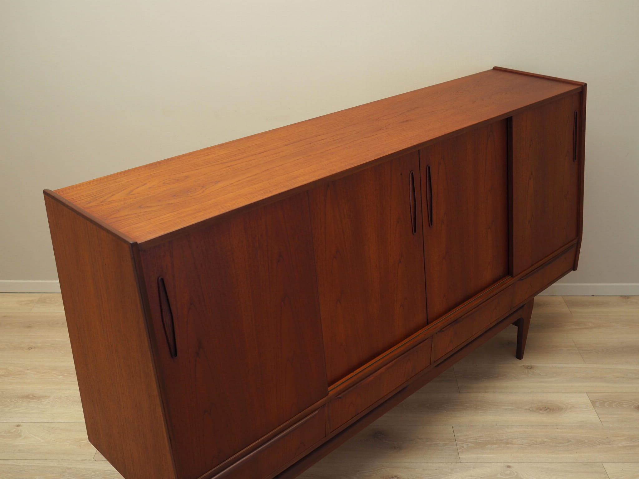 Highboard Teakholz Braun 1960er Jahre