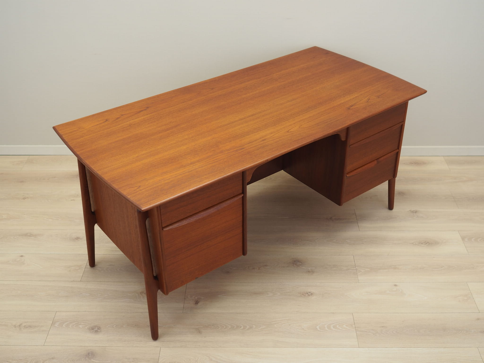 Vintage Schreibtisch Teakholz Braun 1960er Jahre