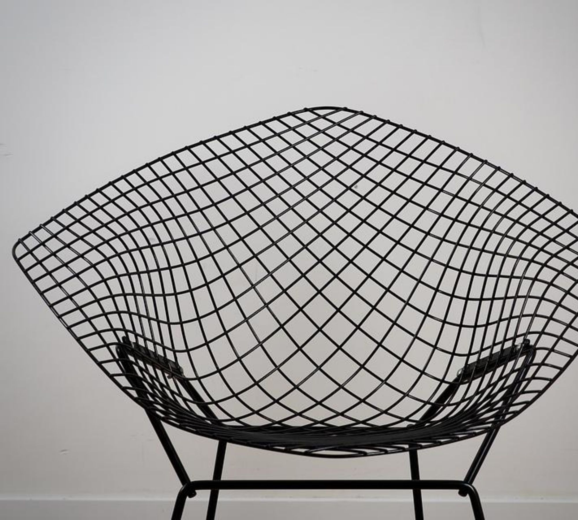 Bertoia Diamond Chair Schwarz 