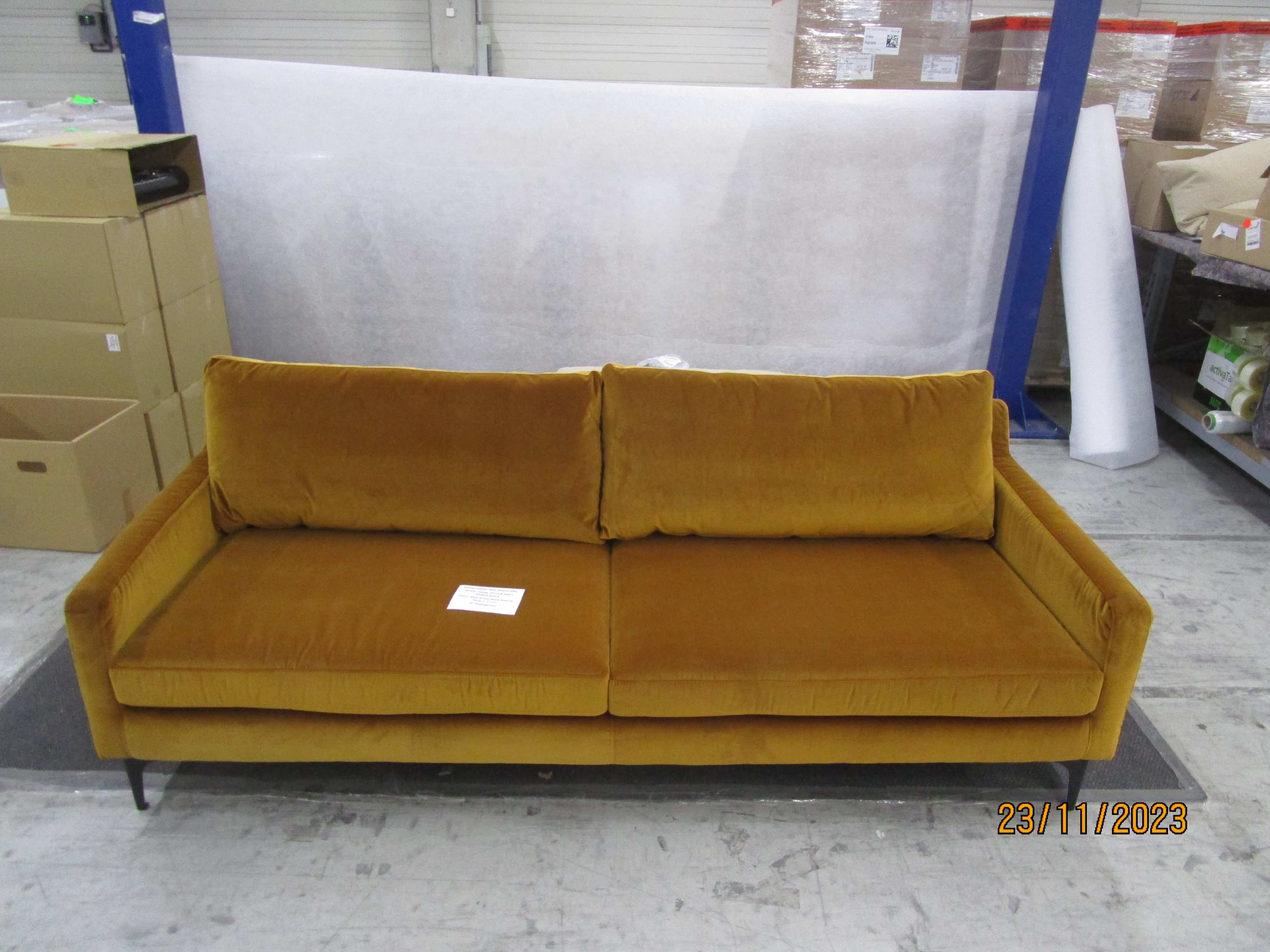 Astha Sofa 3-Sitzer Velour Matt Amber 