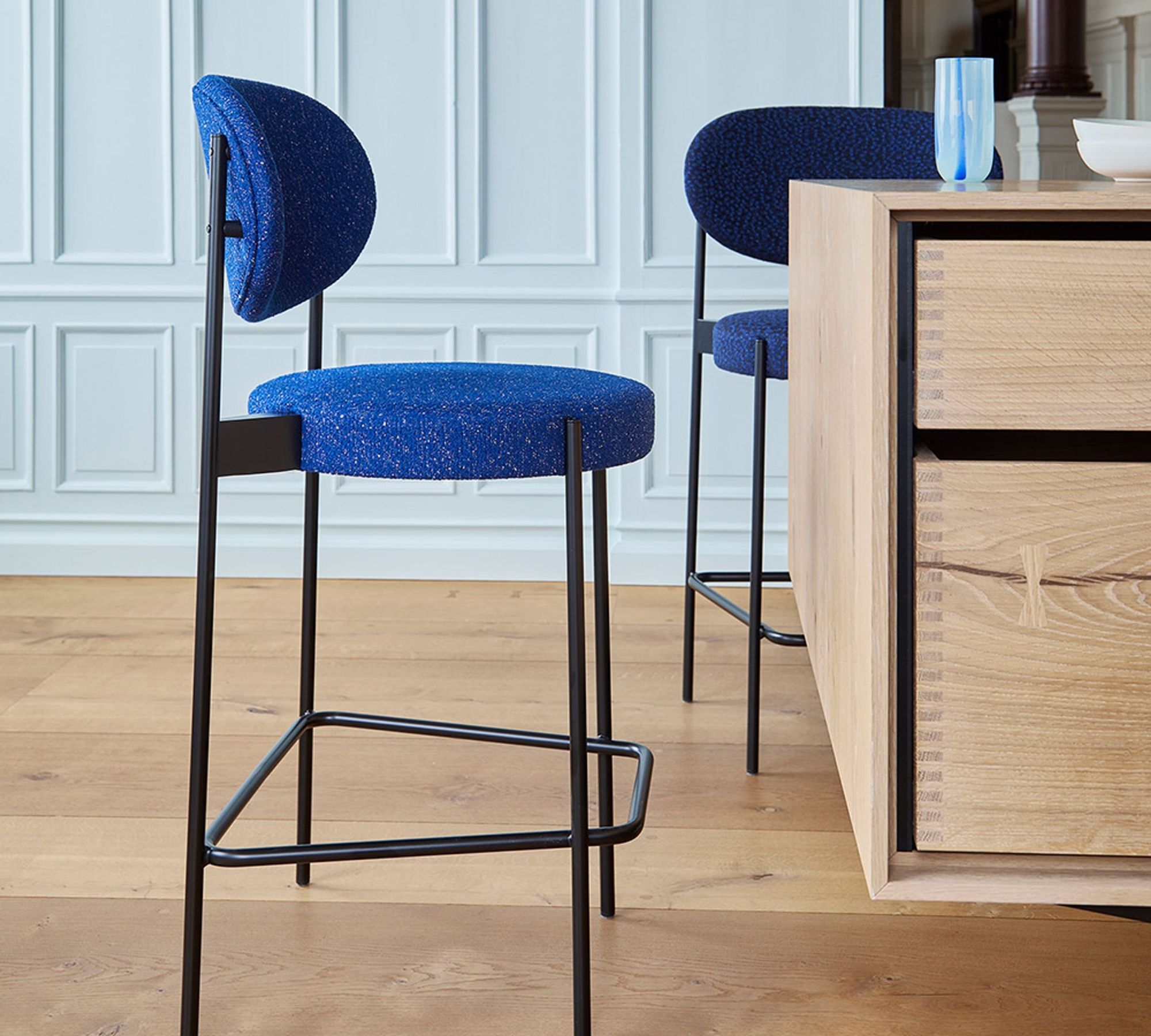 Series 430 Hocker Samt Taupe