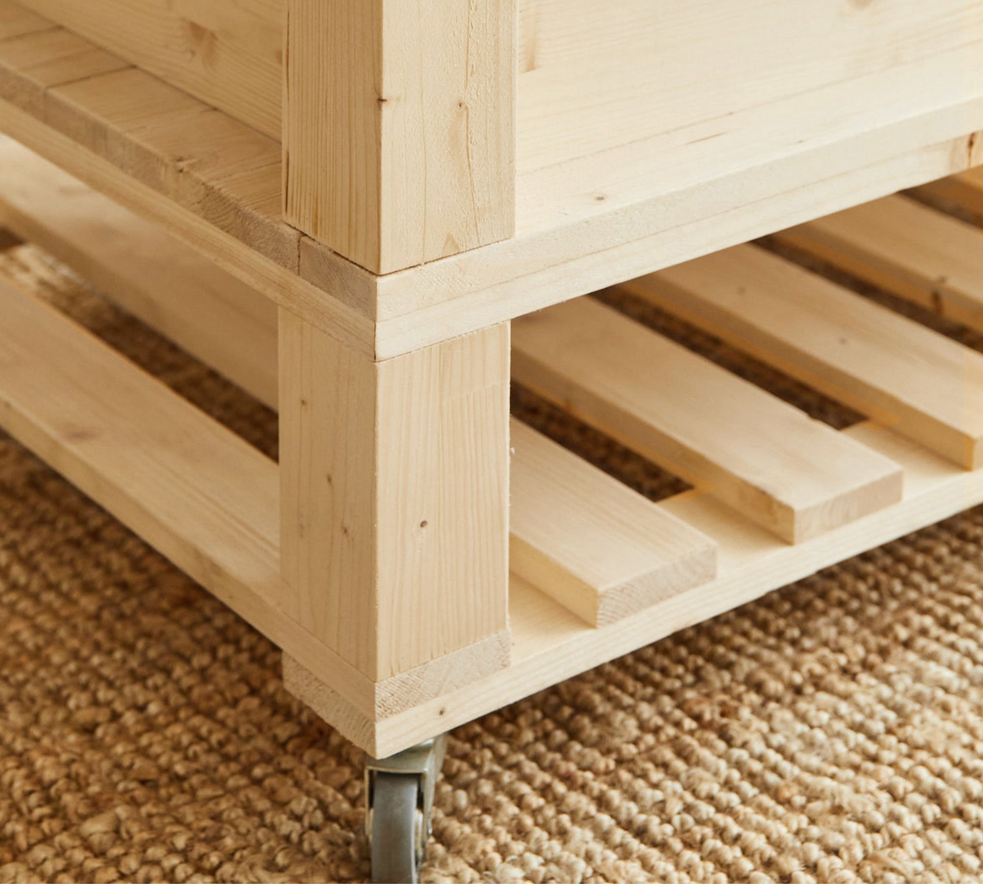 Meike Couchtisch Holz Metall Kiefer