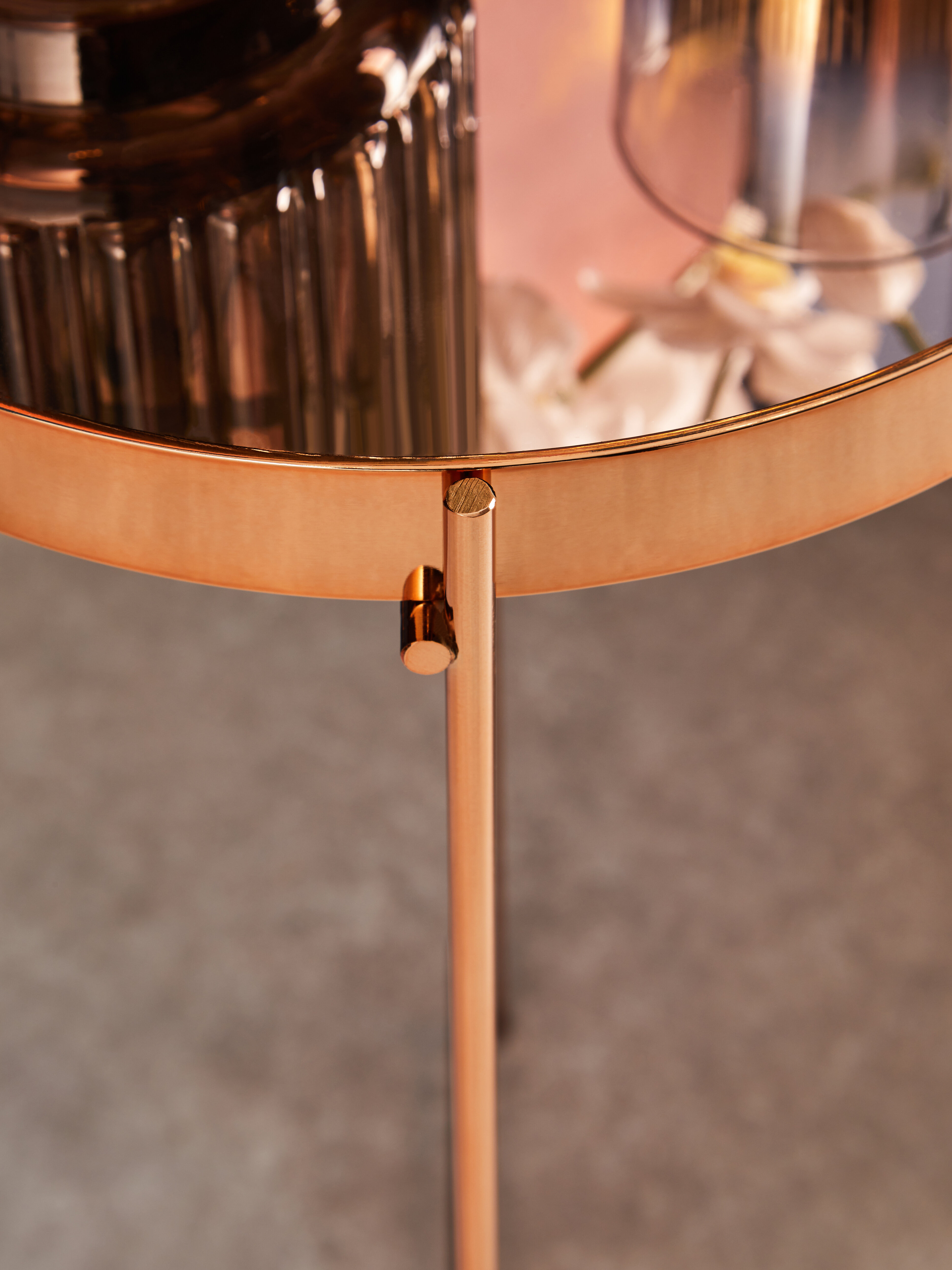Allure Pink Mirror Hoher Beistelltisch
