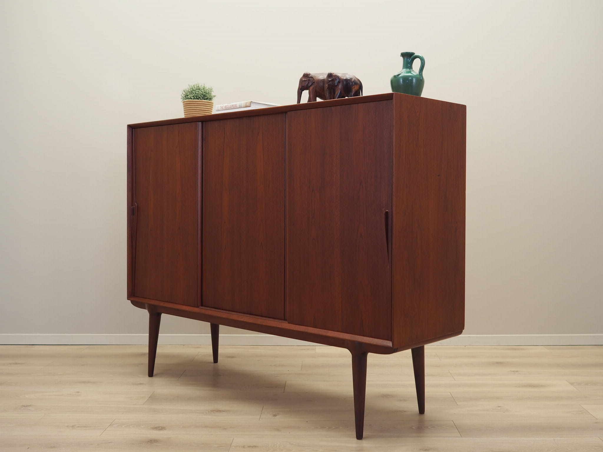 Vintage Highboard Teakholz Braun 1970er Jahre