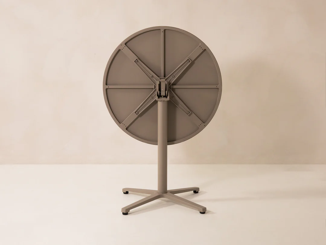 Figueral Gartentisch 2-Sitzer Metall Beige