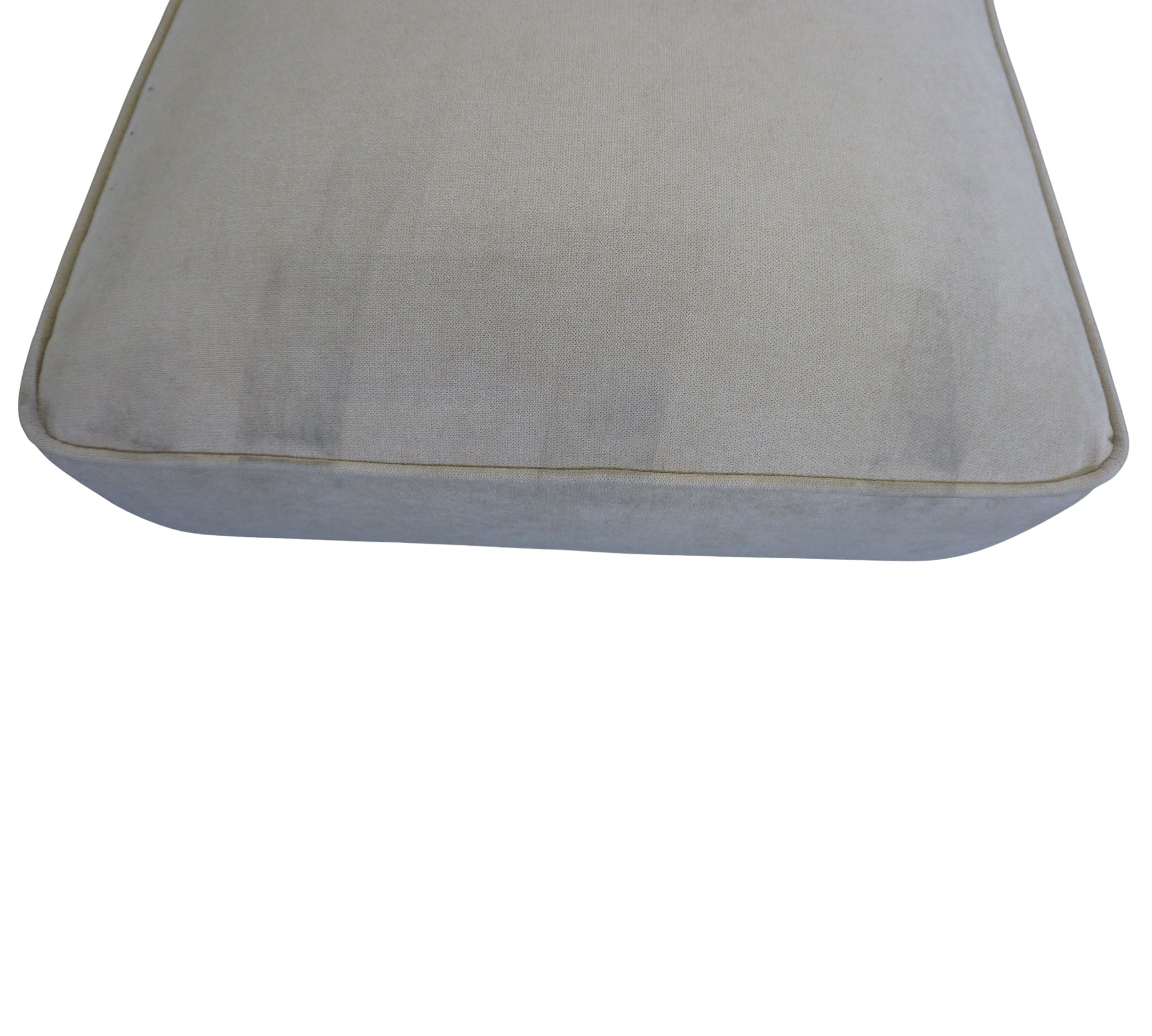 Leonora Hocker Form Cream