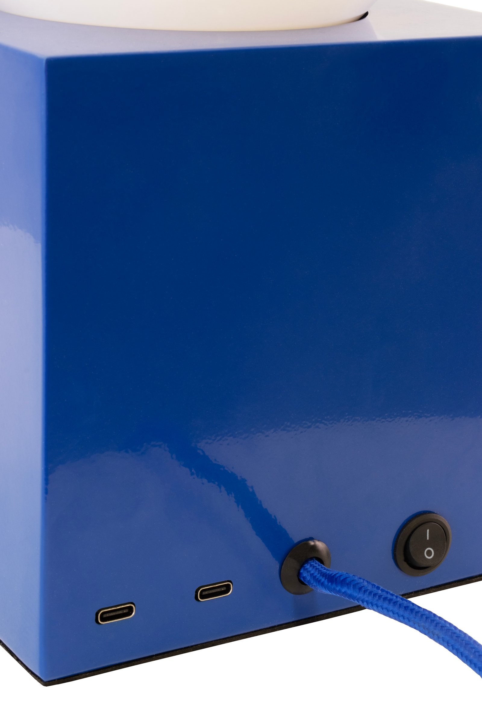 Bob 14 Tischleuchte Blau mit USB-C Ladestation