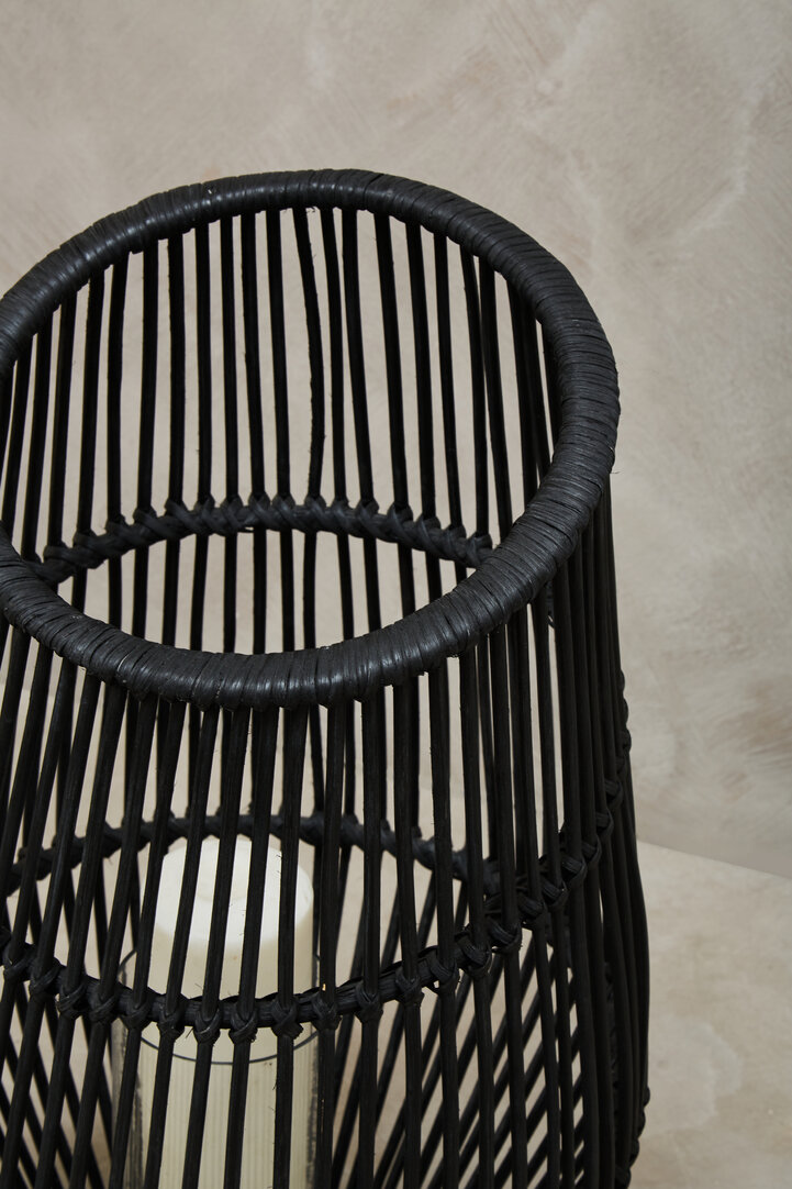 Mataram Große Schwarze Naturrattan Laterne