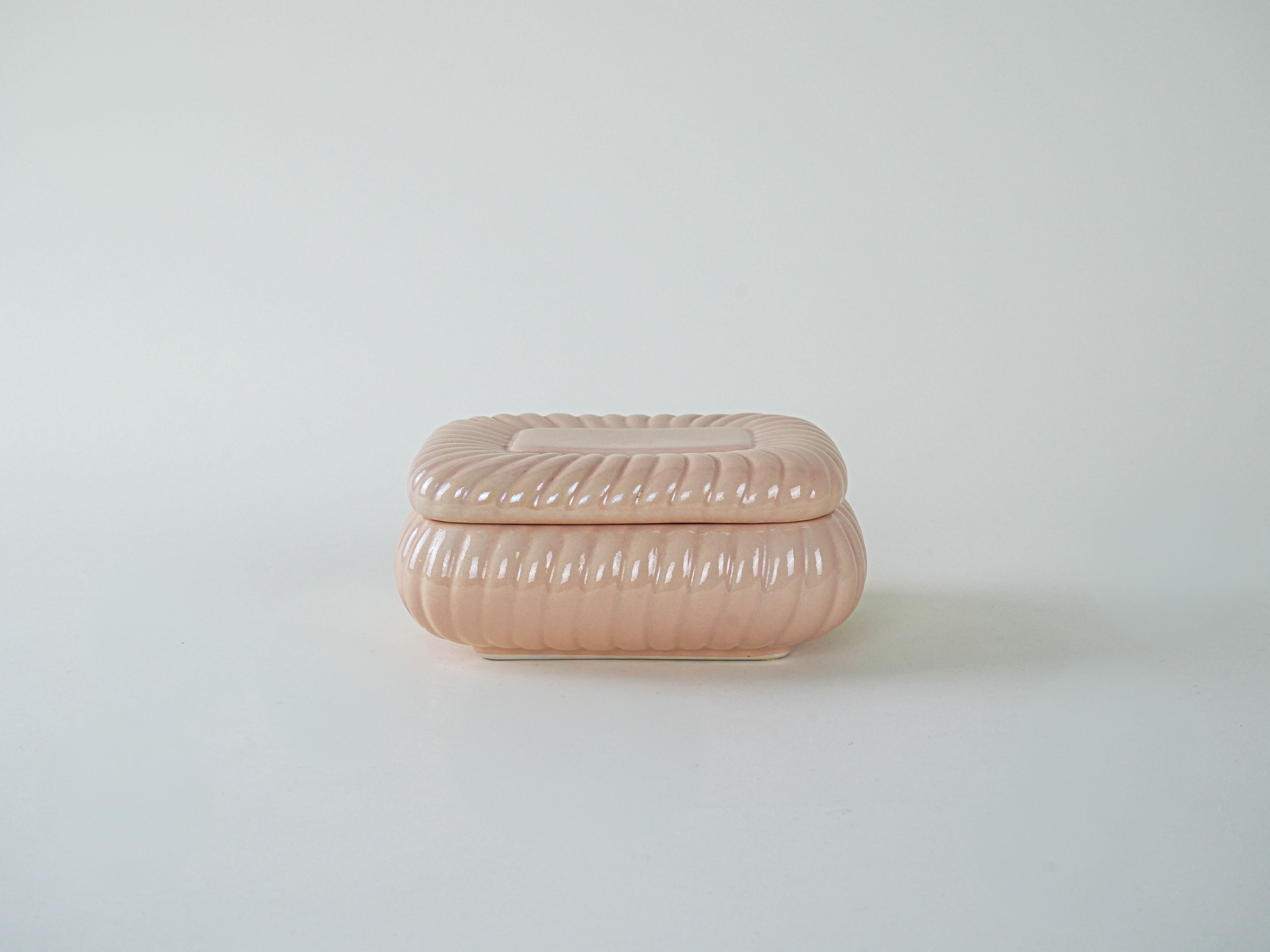 Ceramic box Pink 1970s