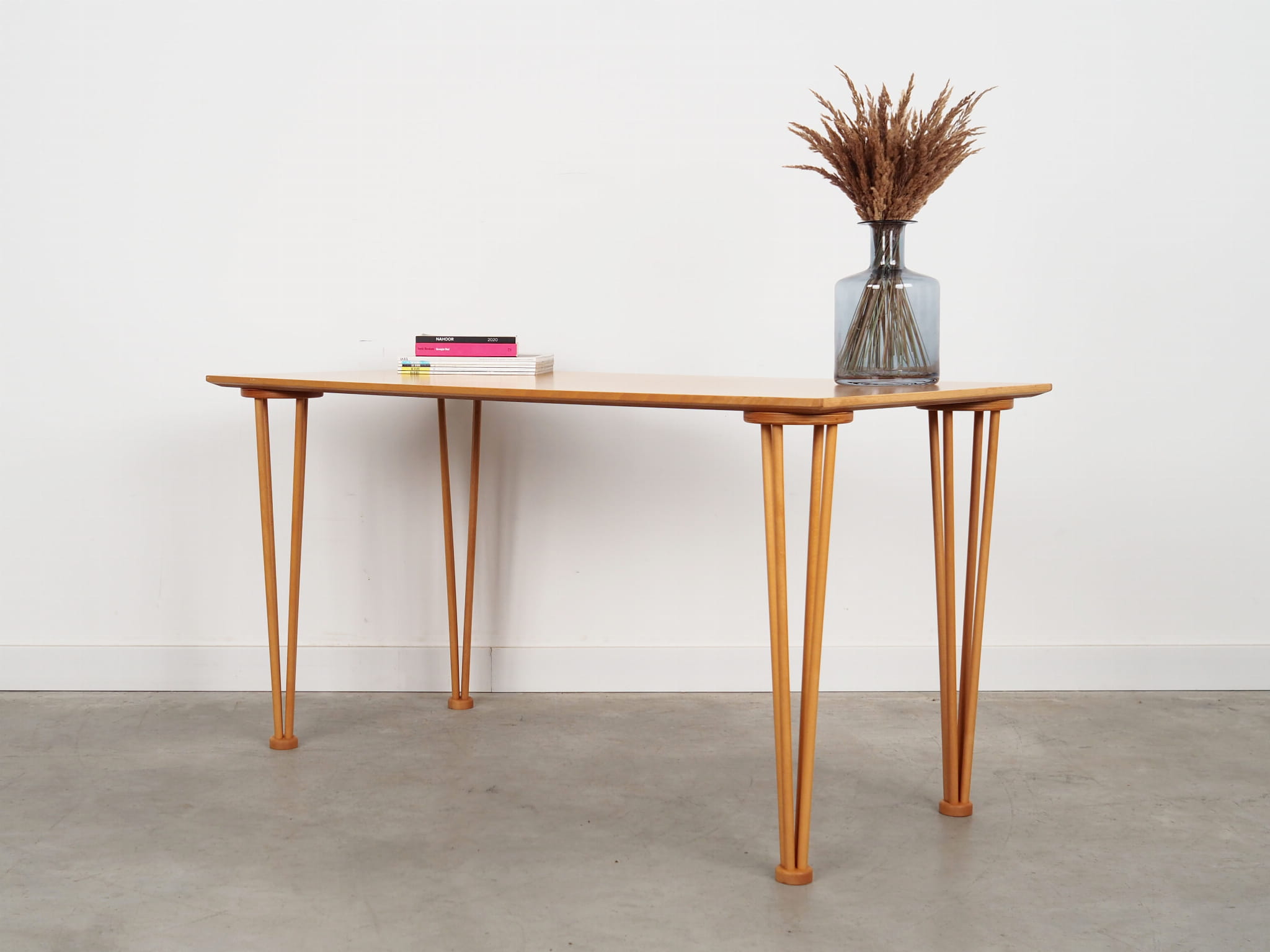 Tavolo vintage legno beige anni '70 