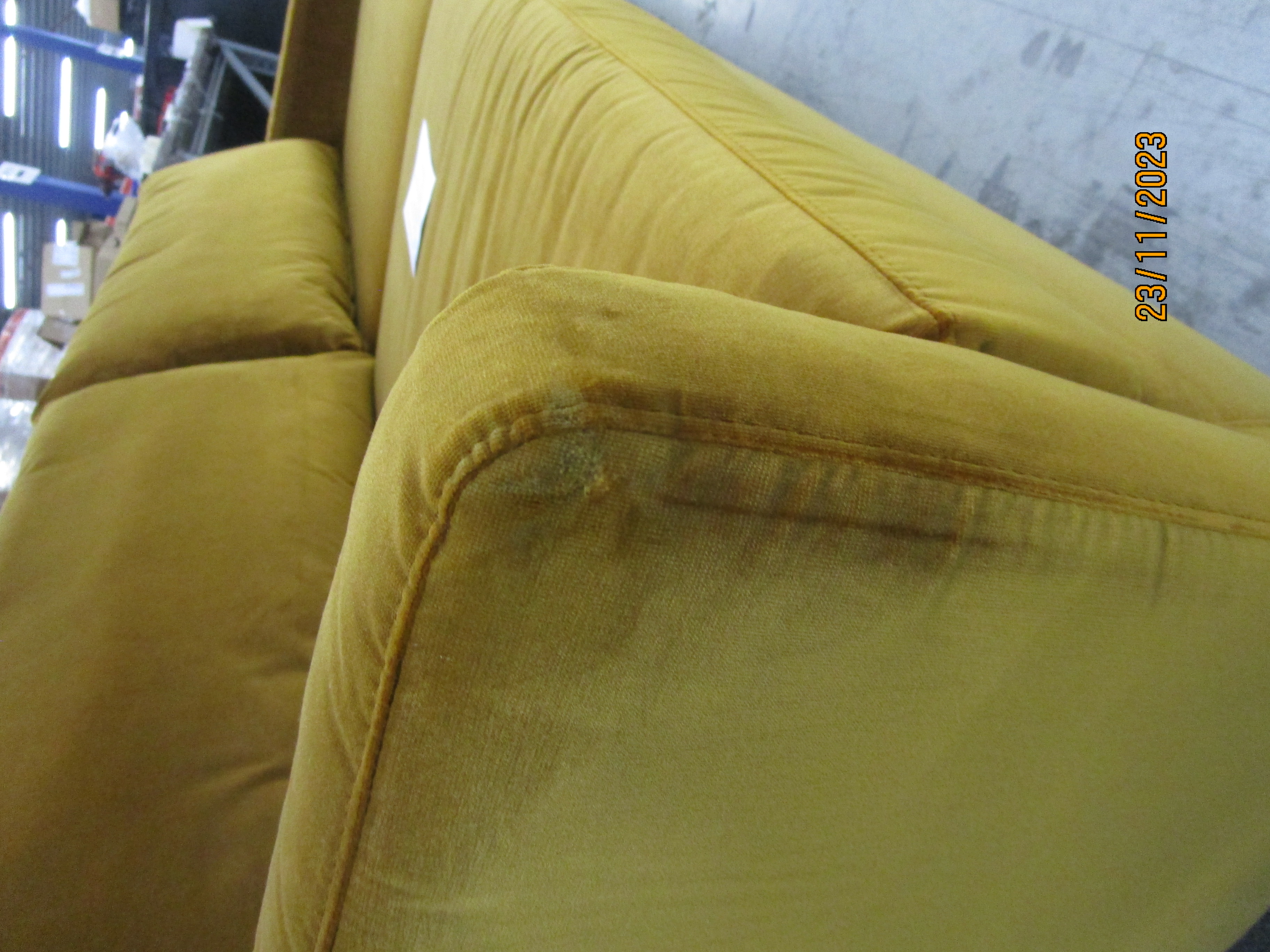 Astha Sofa 3-Sitzer Velour Matt Amber 
