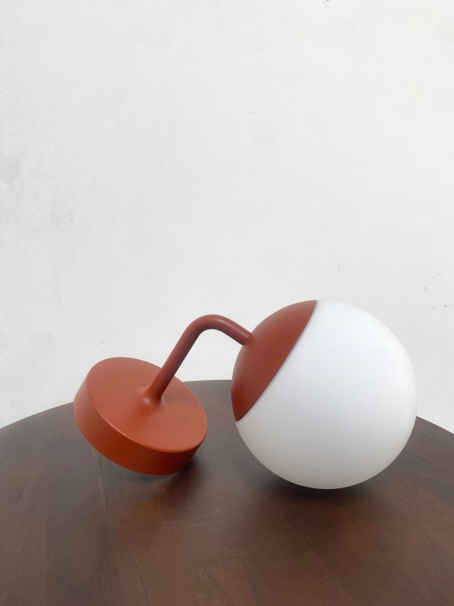 Mooon! Wandlampe Braun
