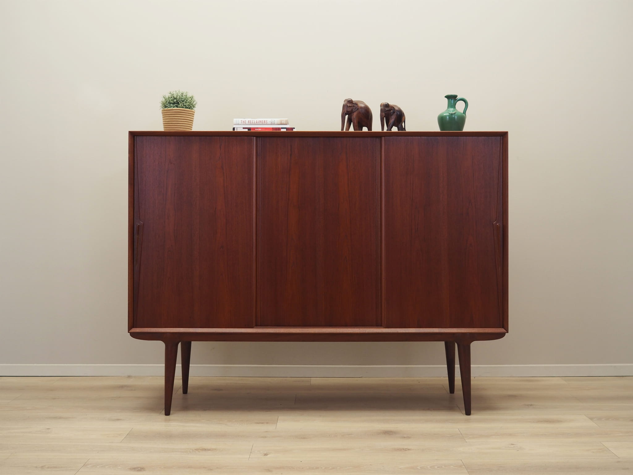 Vintage Highboard Teakholz Braun 1970er Jahre