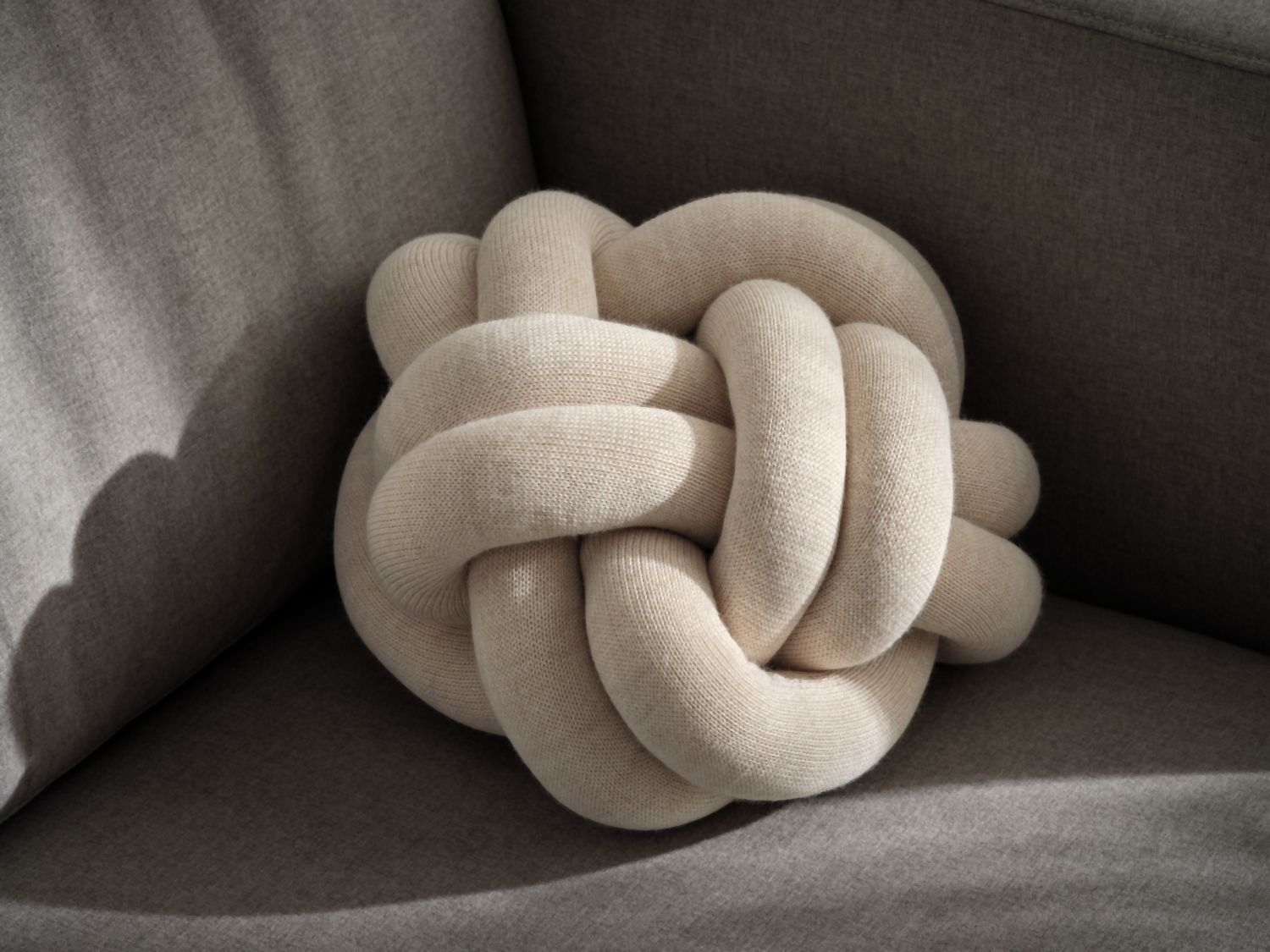 Knot Kissen Grün