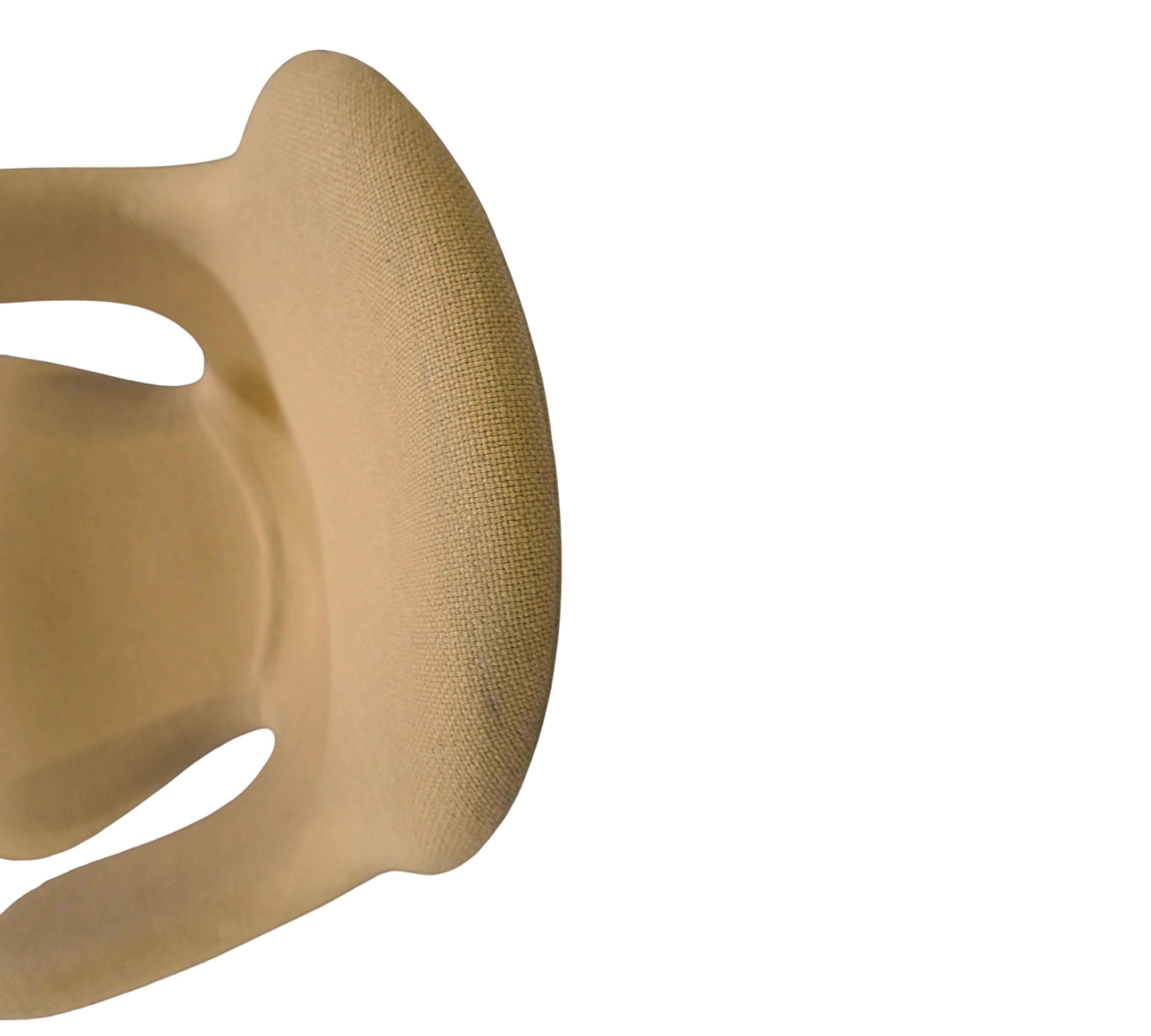 JH15 Armlehnstuhl Beige