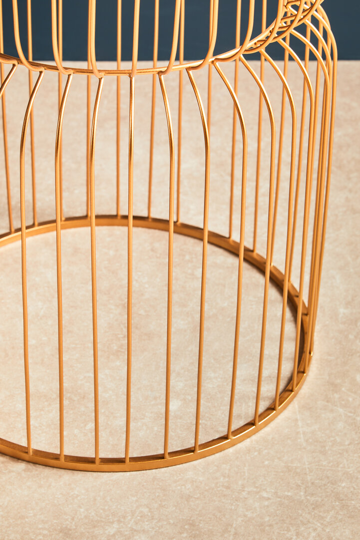Avantis Gold Finish Tapered Design Beistelltisch
