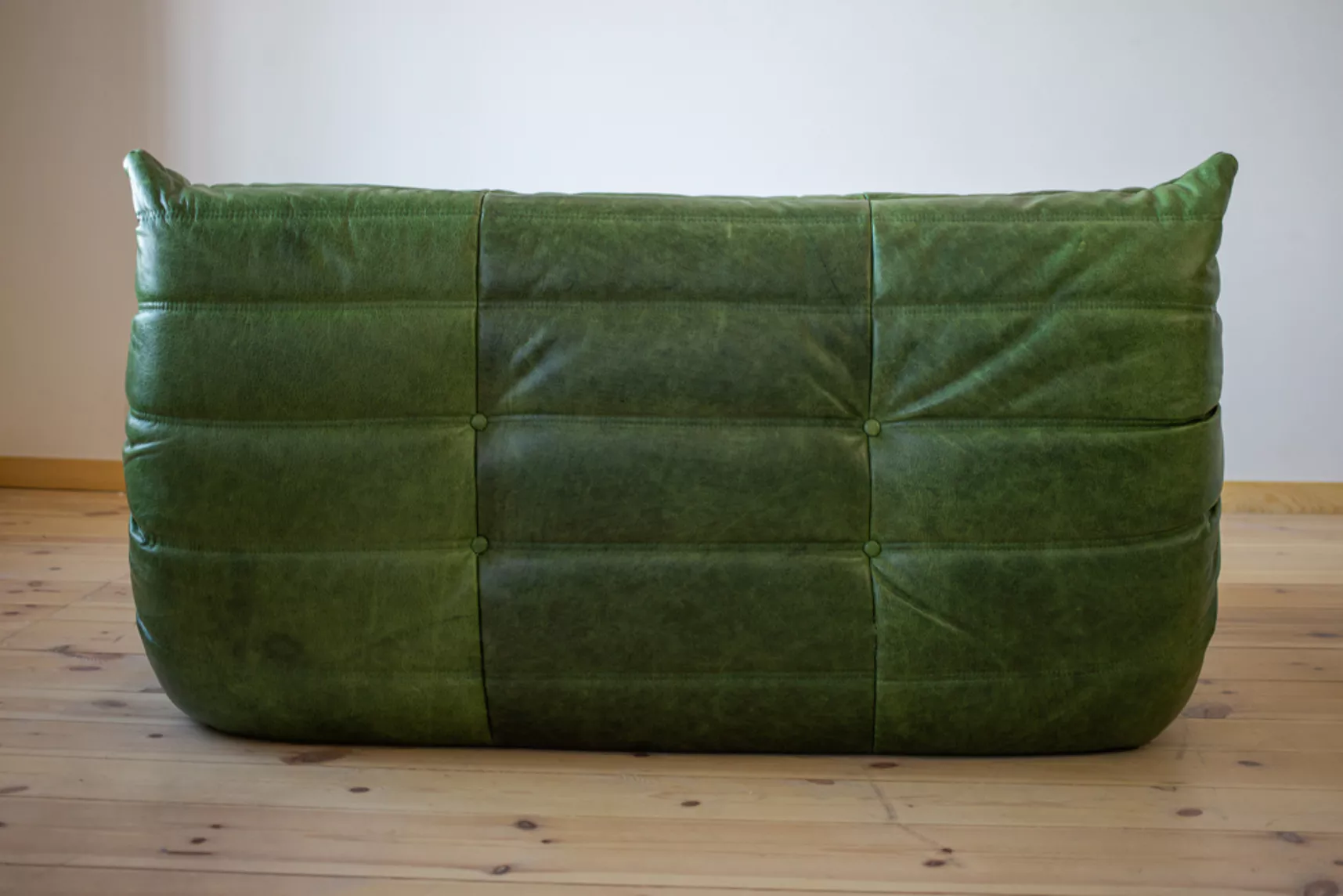 Togo Sofa 2-Sitzer Pull-Up-Leder Grün