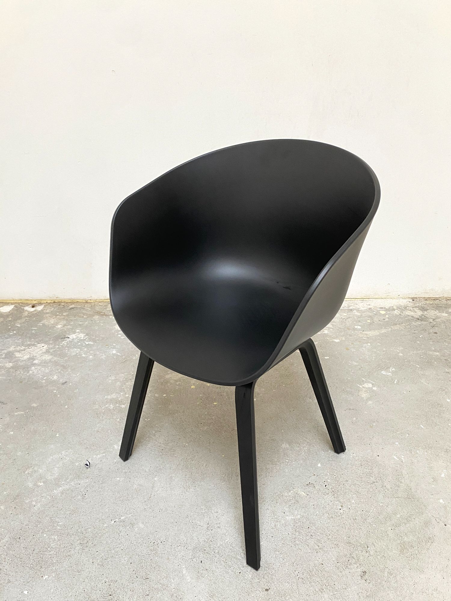 About A Chair AAC22 Stuhl Schwarz