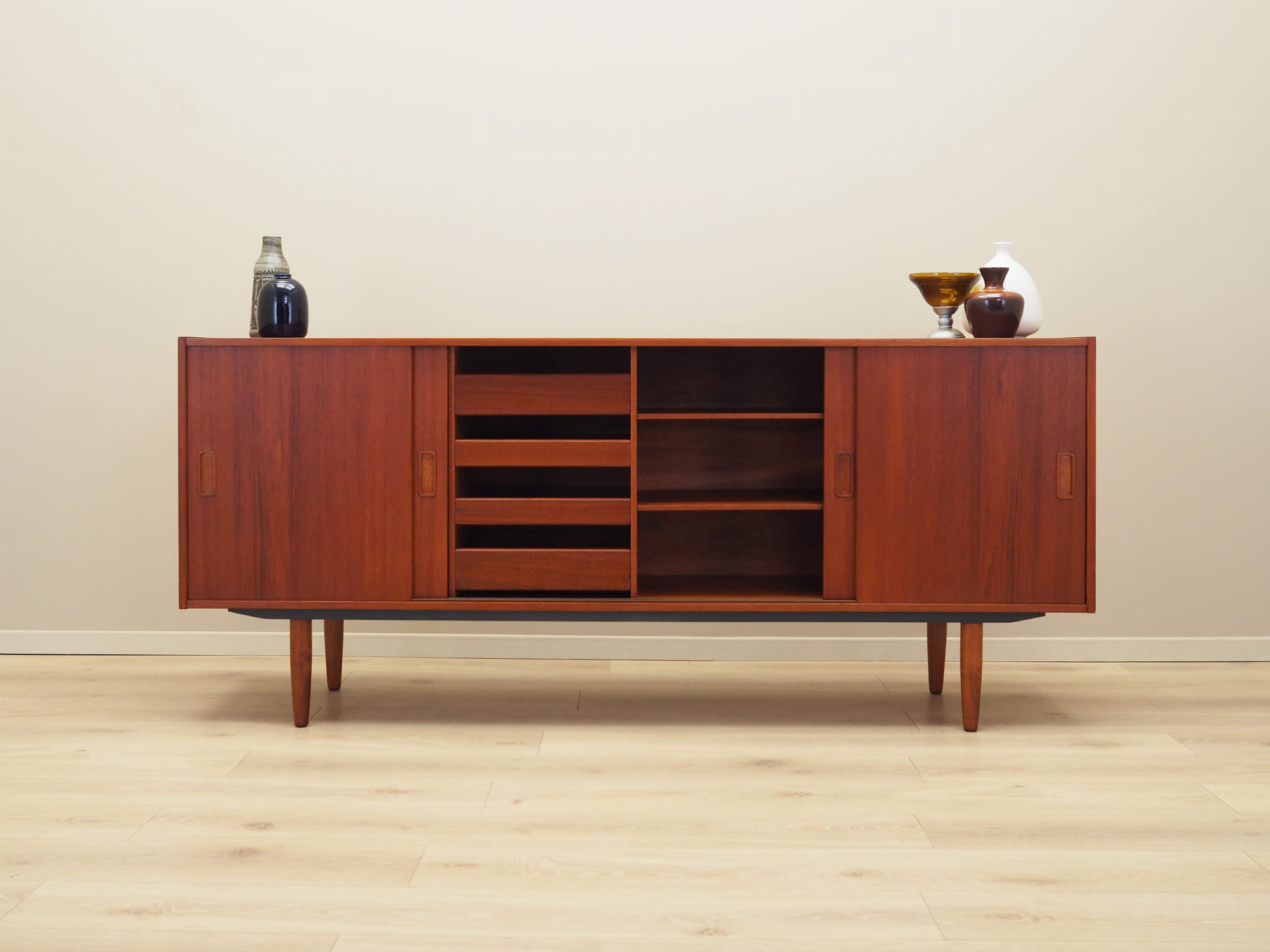 Vintage Sideboard Teakholz Braun 1970er Jahre