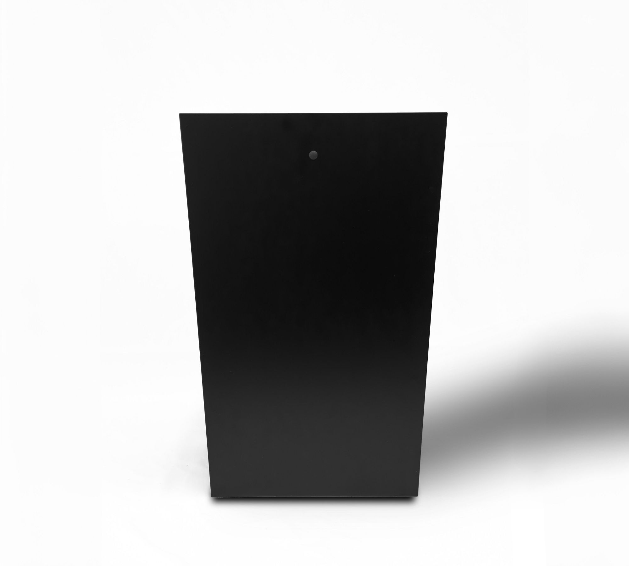 Max H.
48 Trash can Metal Black