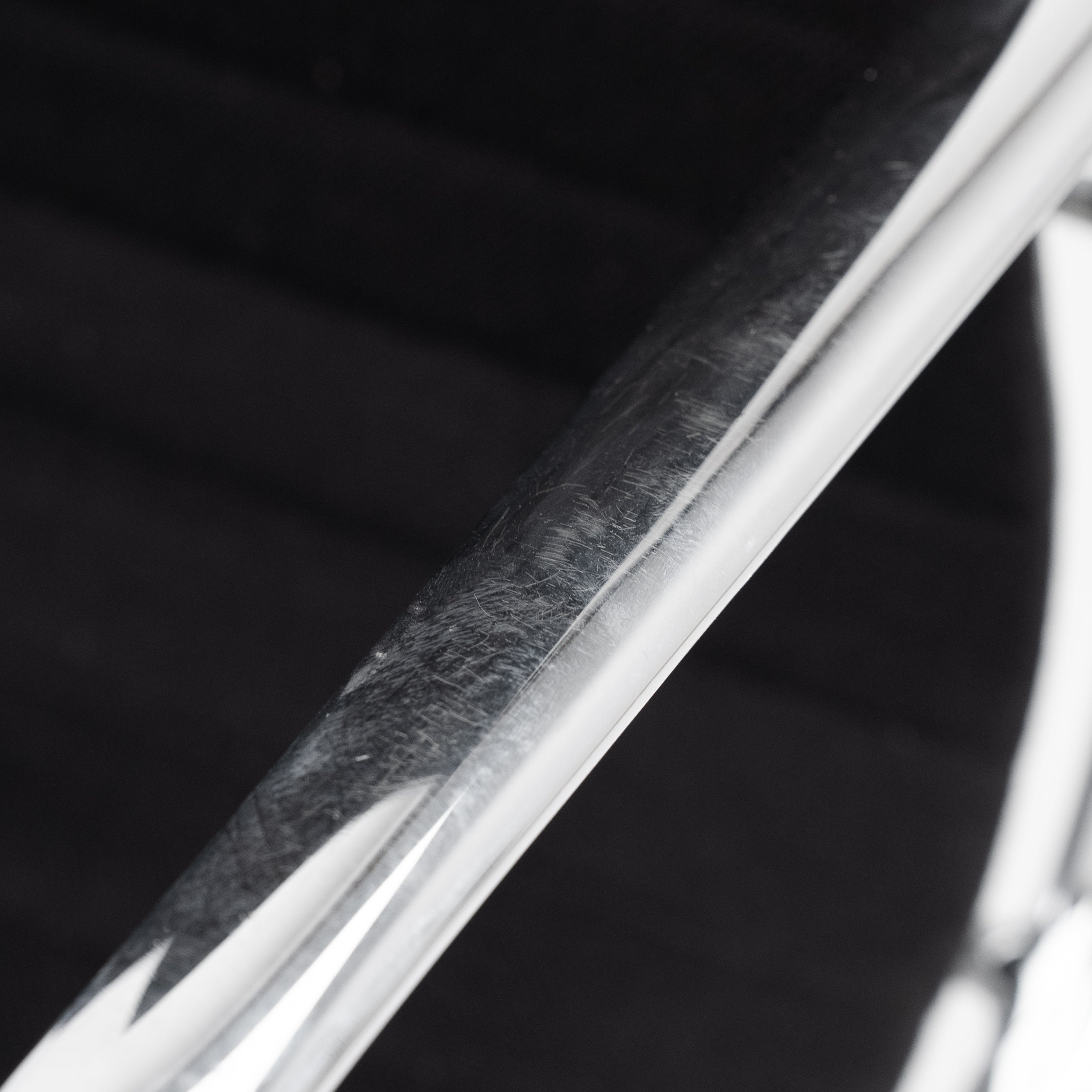 EA119 Bürostuhl Schwarz von Vitra