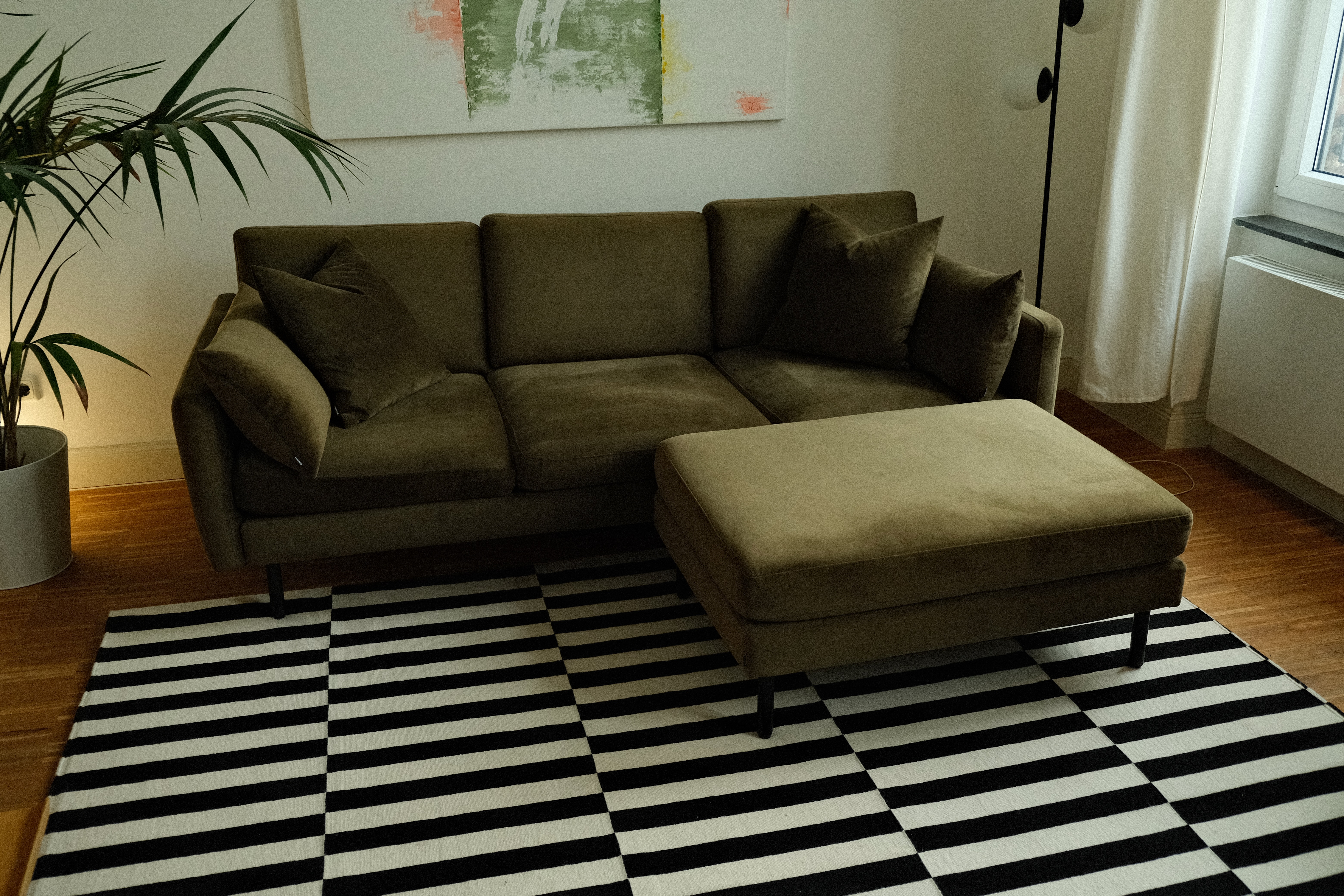 3-seater Scandinavia sofa and ottoman velvet dark green