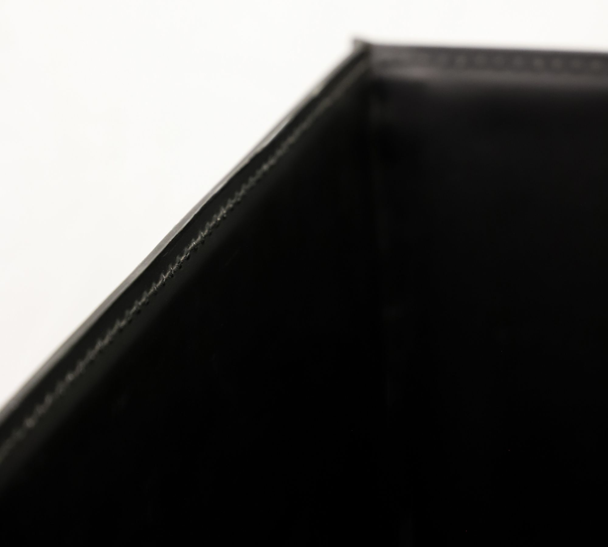 Spice Vase Metal Leather Black