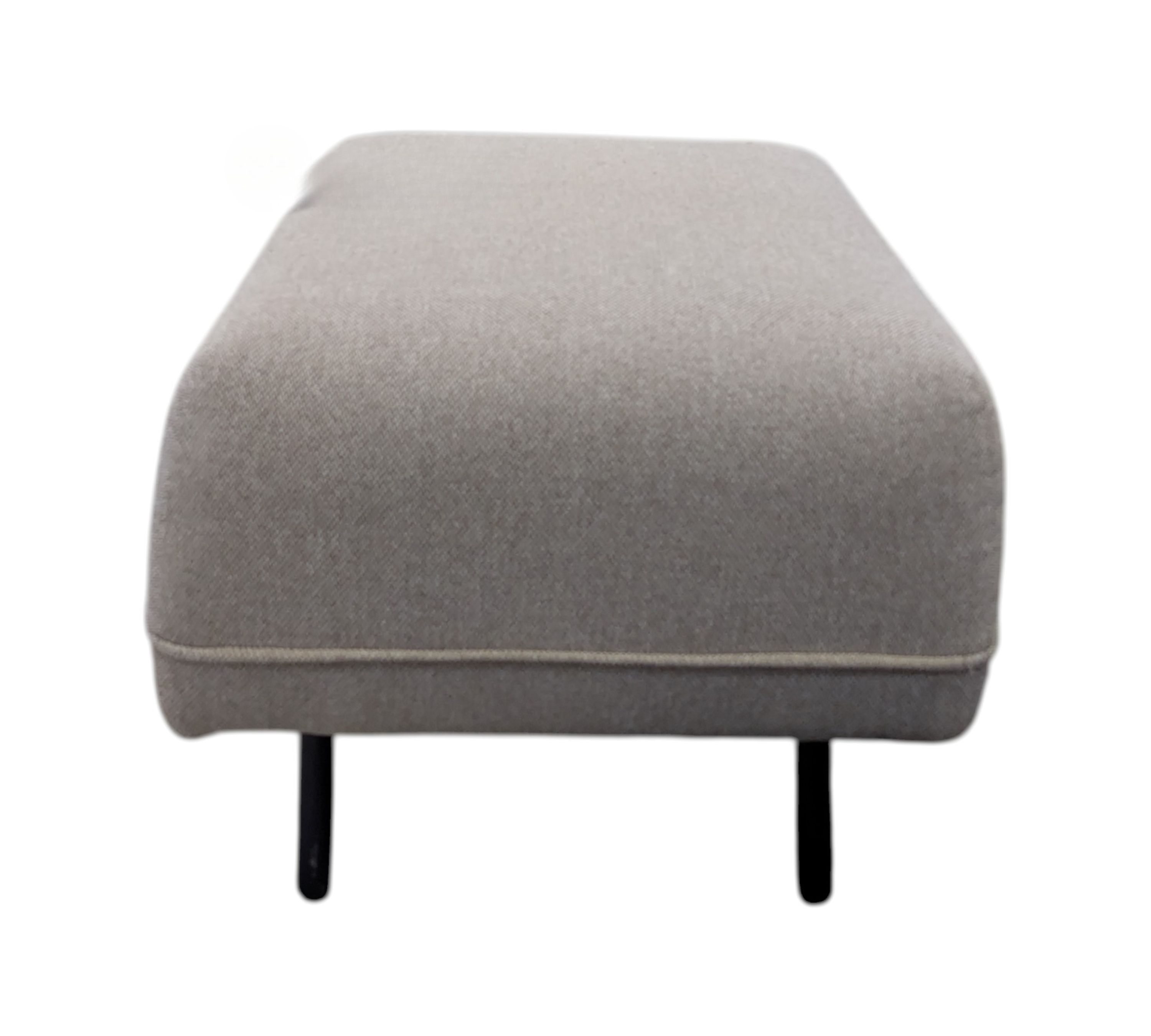 Ellis Fußhocker Agnes Brown