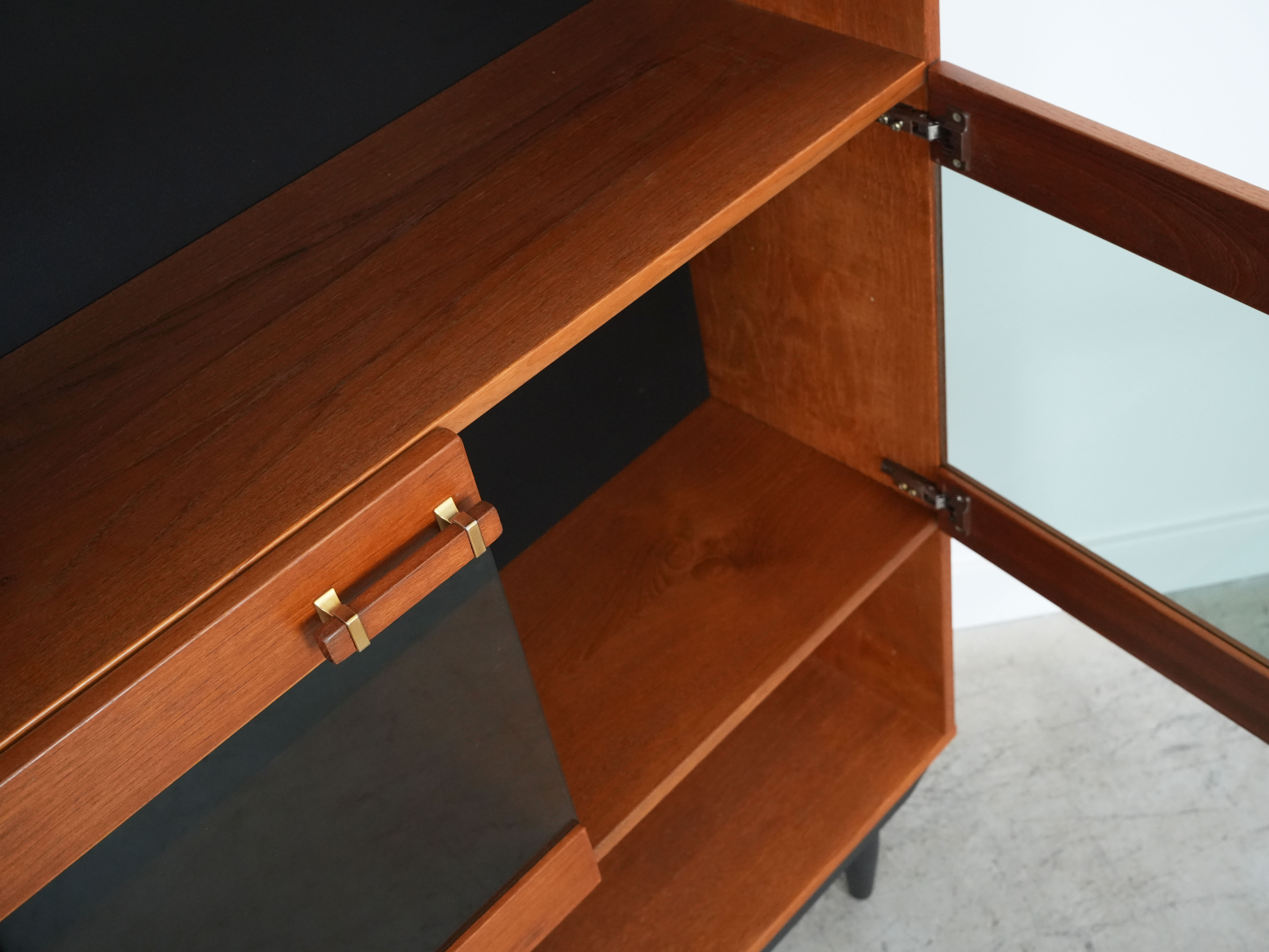 Display cabinet Teak wood 1970s