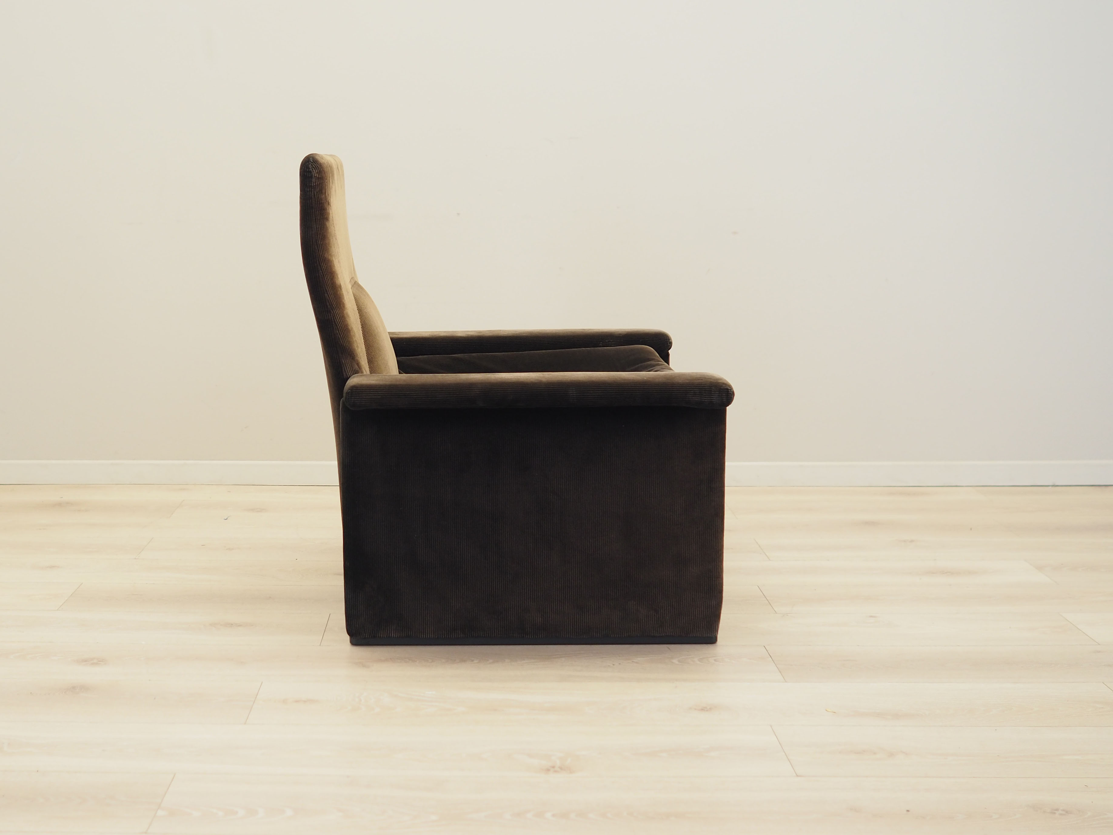 Sessel Cord Braun 1970er Jahre