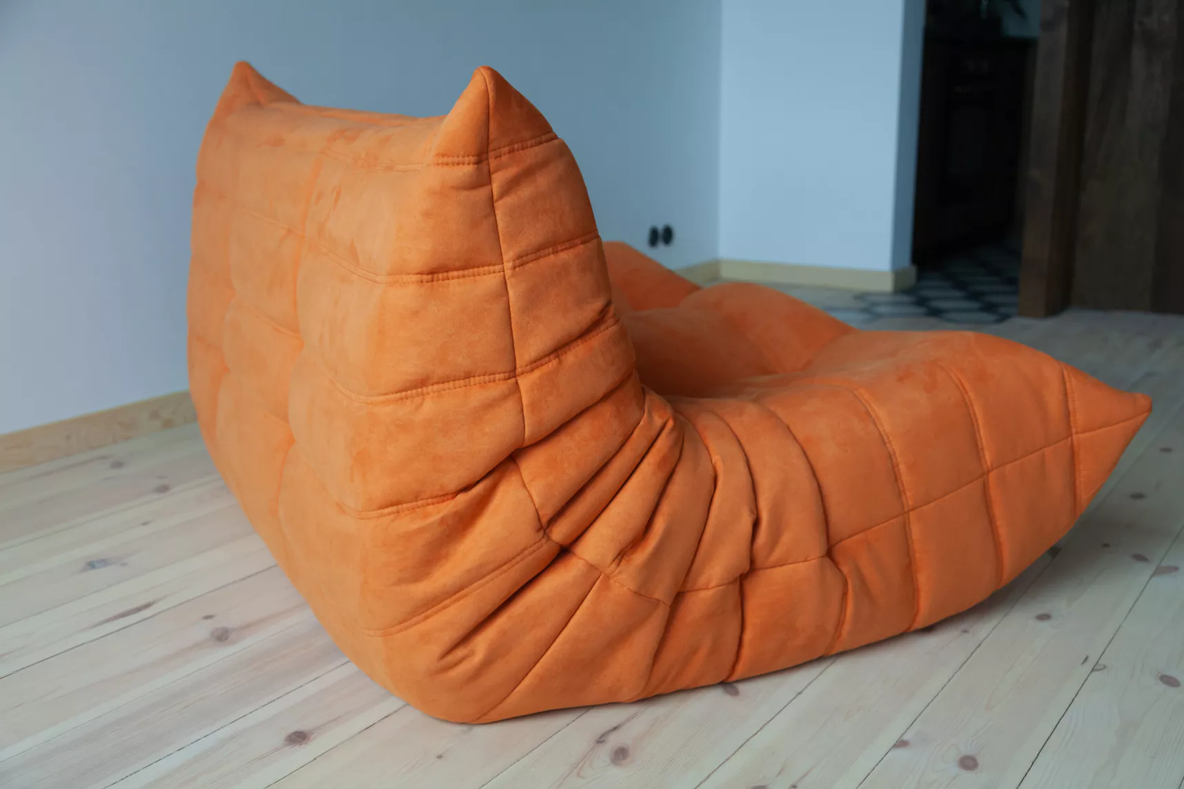 Togo Sofa 2-seater textile orange