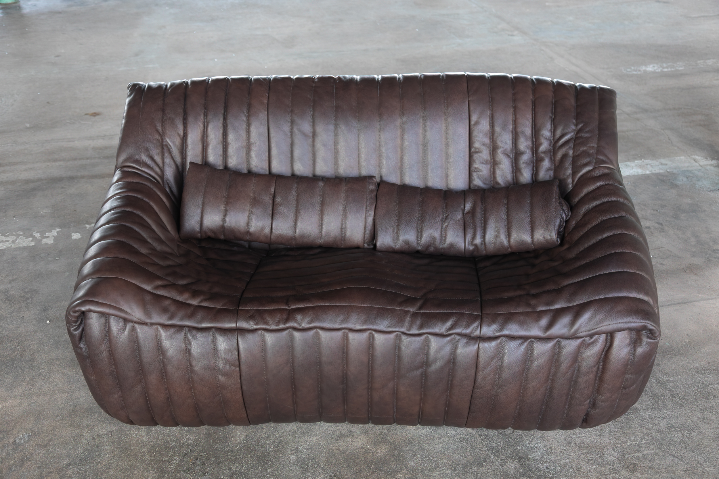 Sandra Sofa 2-Sitzer Glattleder Schokoladenbraun