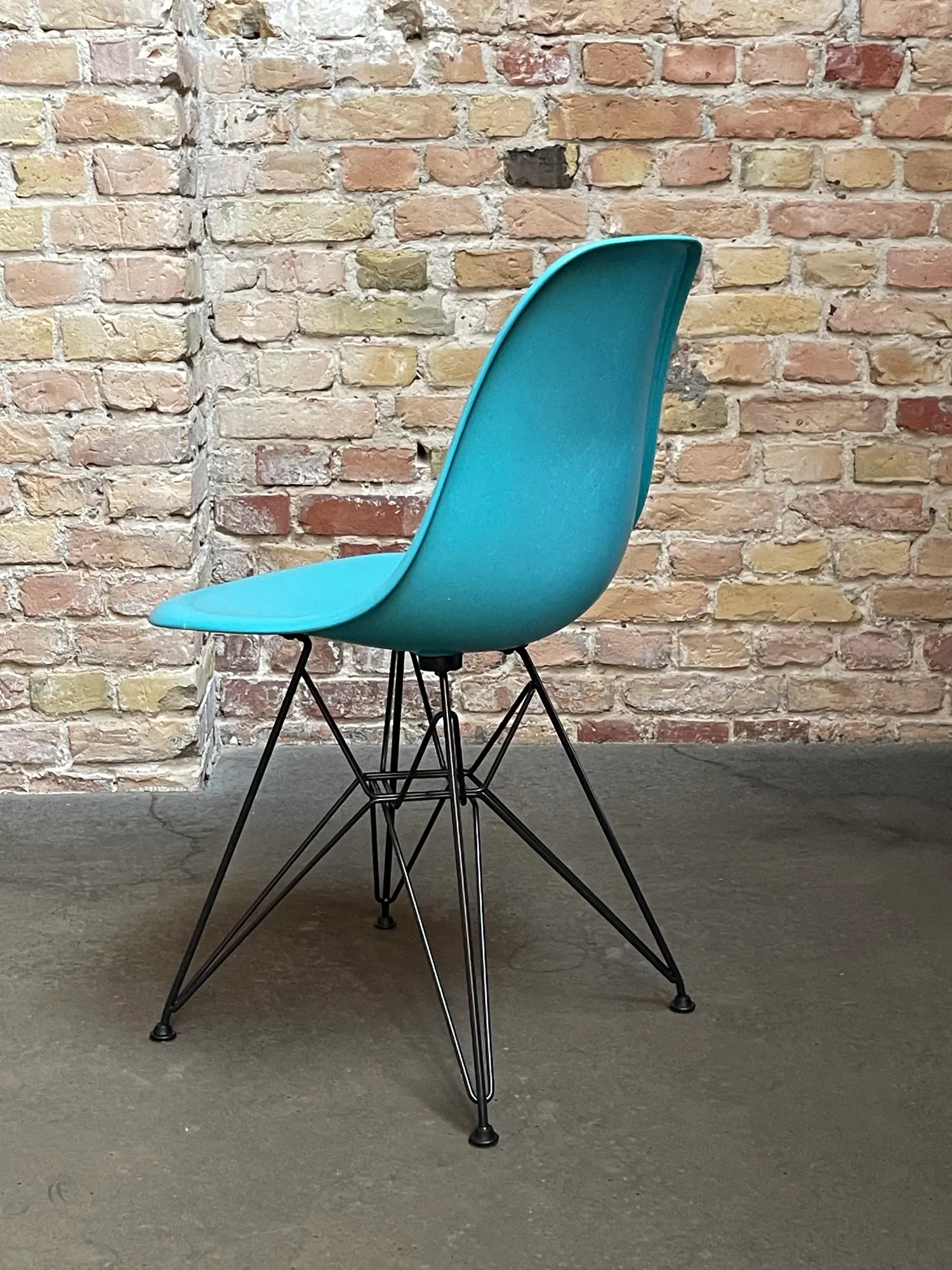 Eames Fiberglas Sidechair DSR Türkis