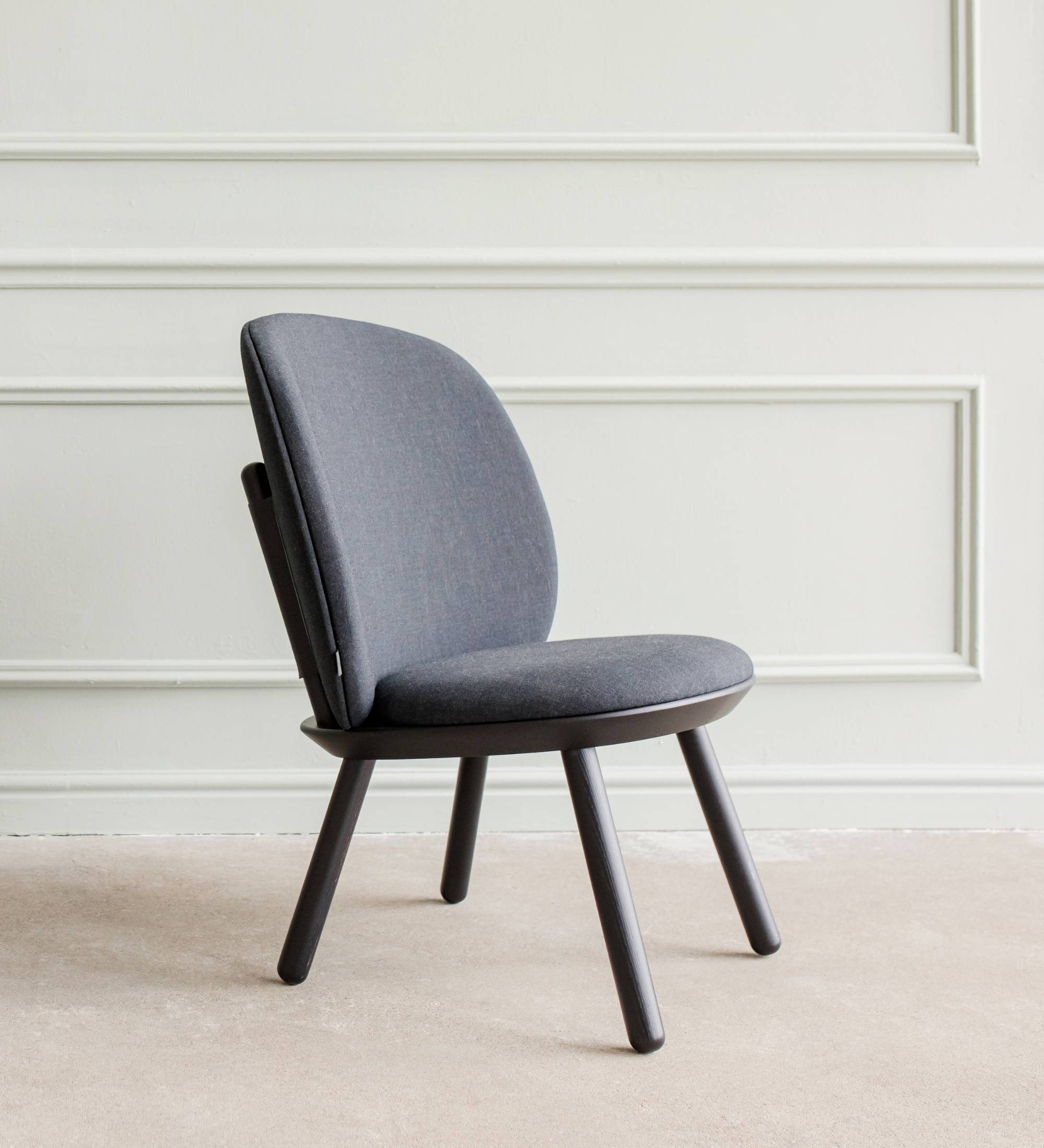 Naïve Loungestuhl Eschenholz Stoff Grau