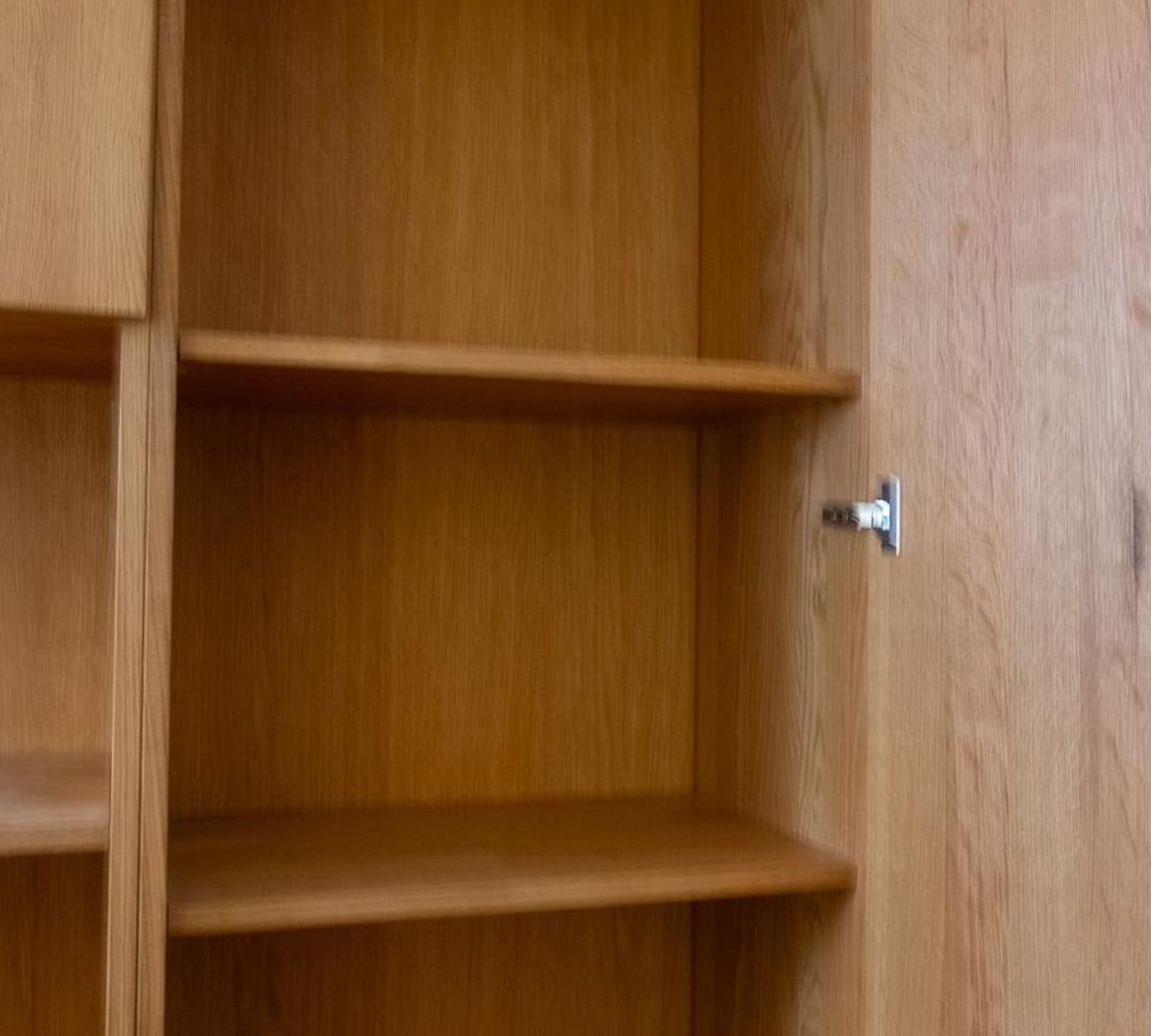Cubus Korpussystem Kleiderschrank Massivholz Braun