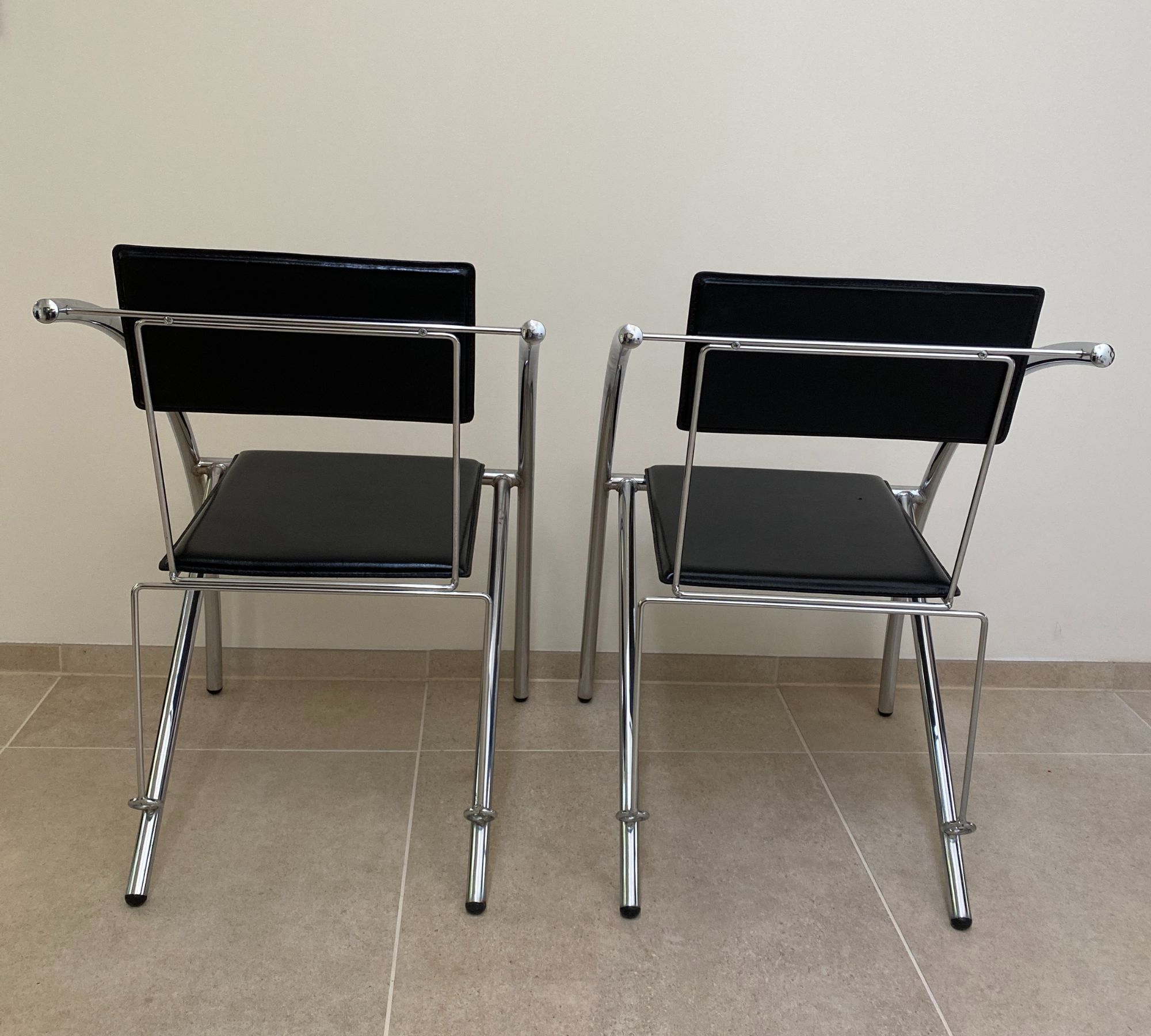 2x 90‘s Stuhl Stahl Leder Schwarz