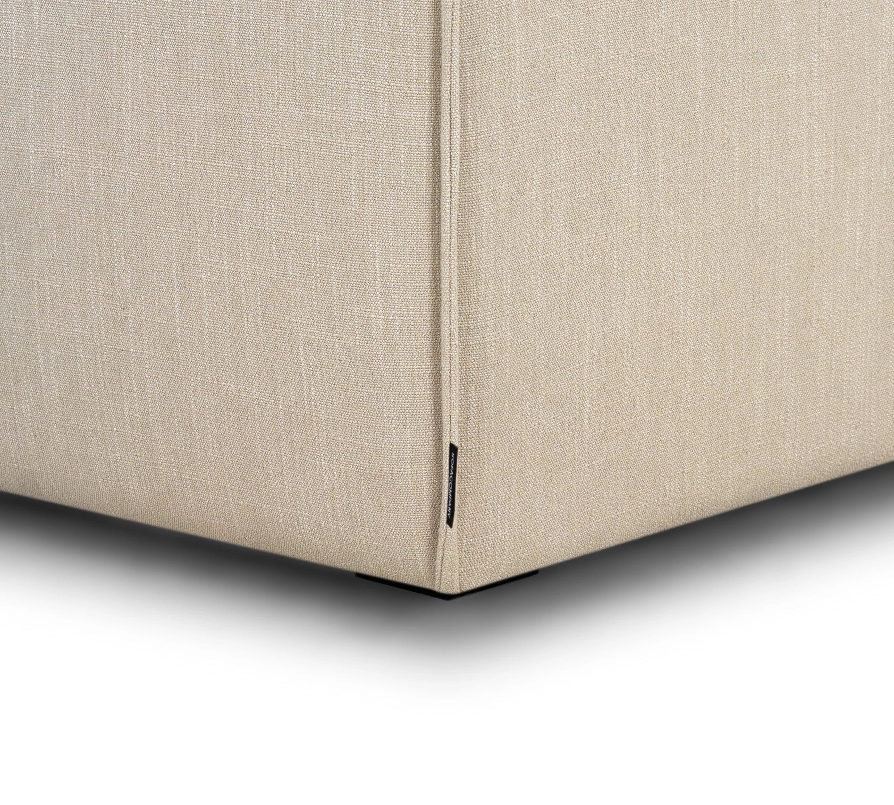 Dane Fußhocker Sasano Clay